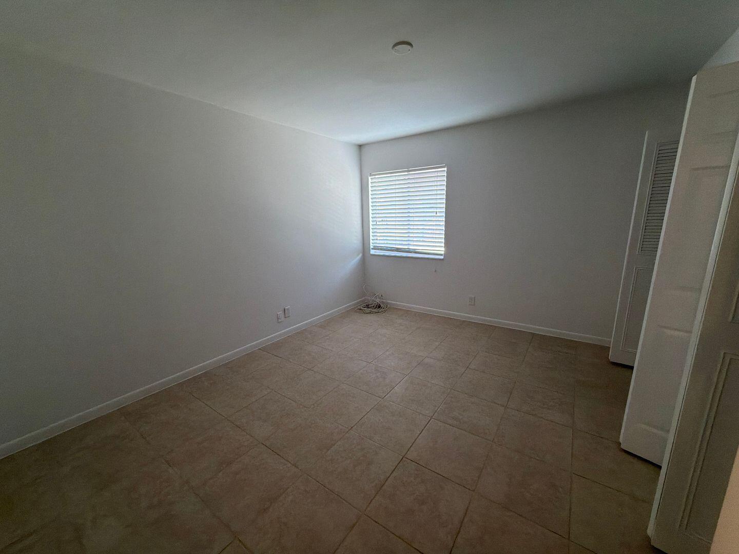 PALM BEACH LAKES SOUTH - Residential Lease
