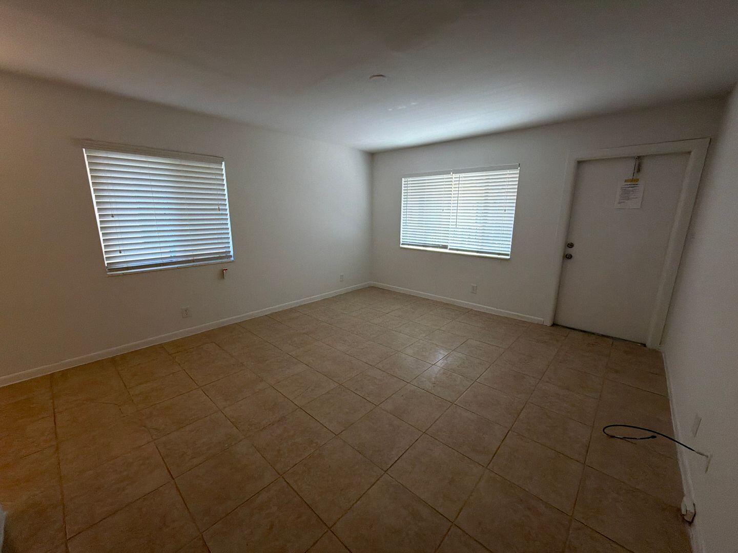 PALM BEACH LAKES SOUTH - Residential Lease