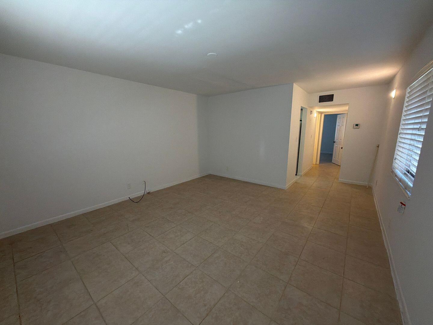 PALM BEACH LAKES SOUTH - Residential Lease