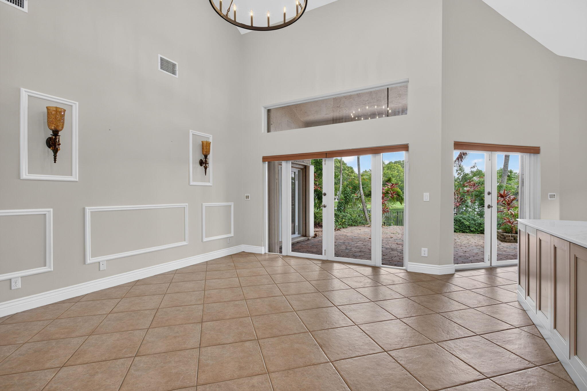 PARKLAND ISLES - Residential