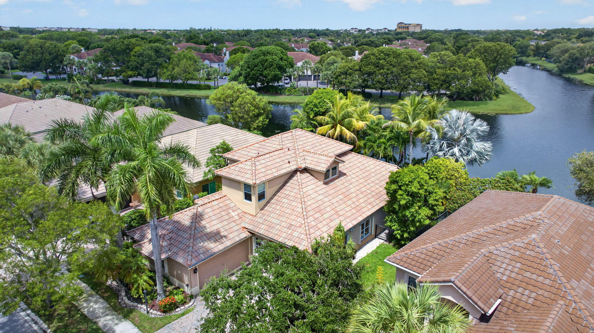 PARKLAND ISLES - Residential