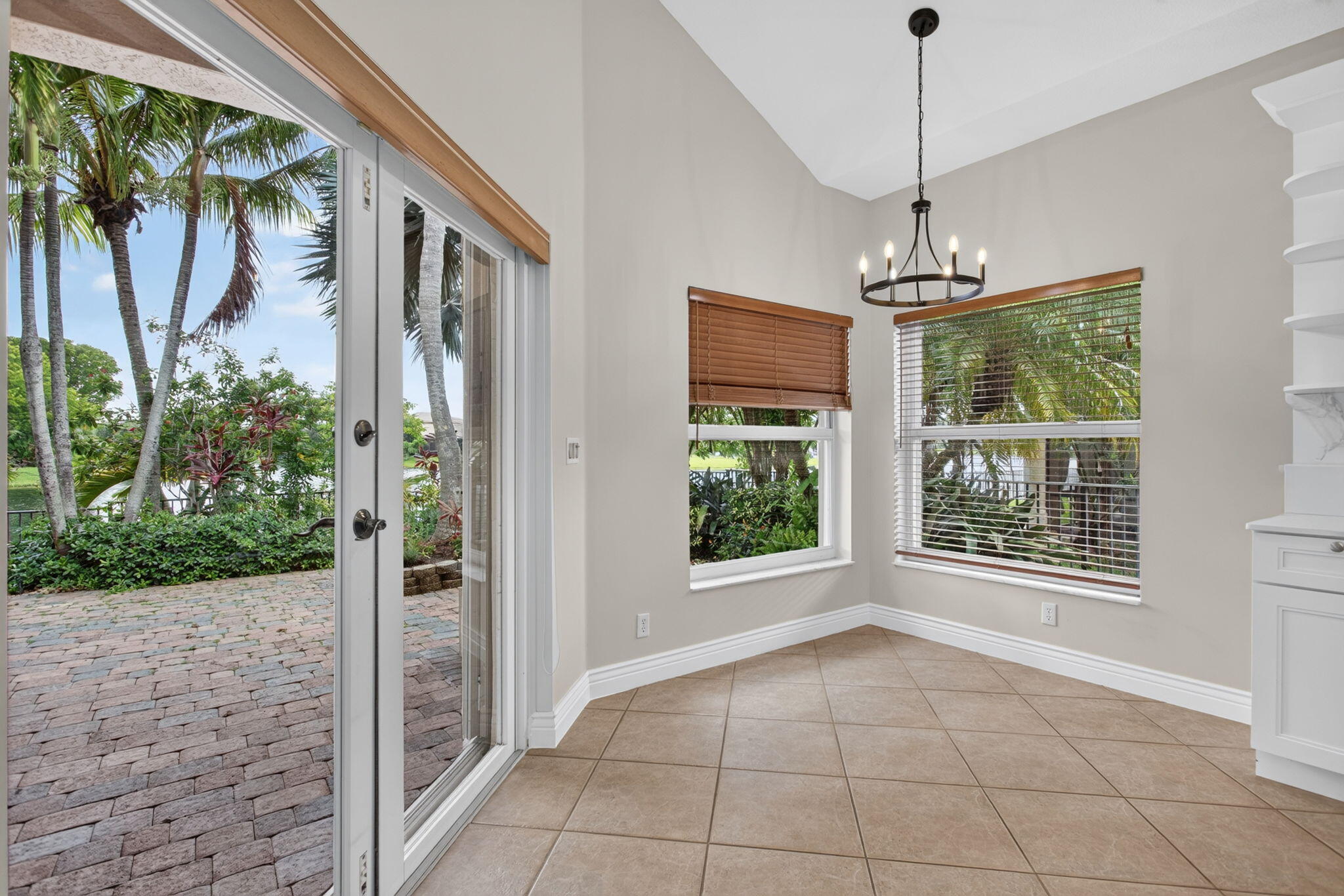 PARKLAND ISLES - Residential