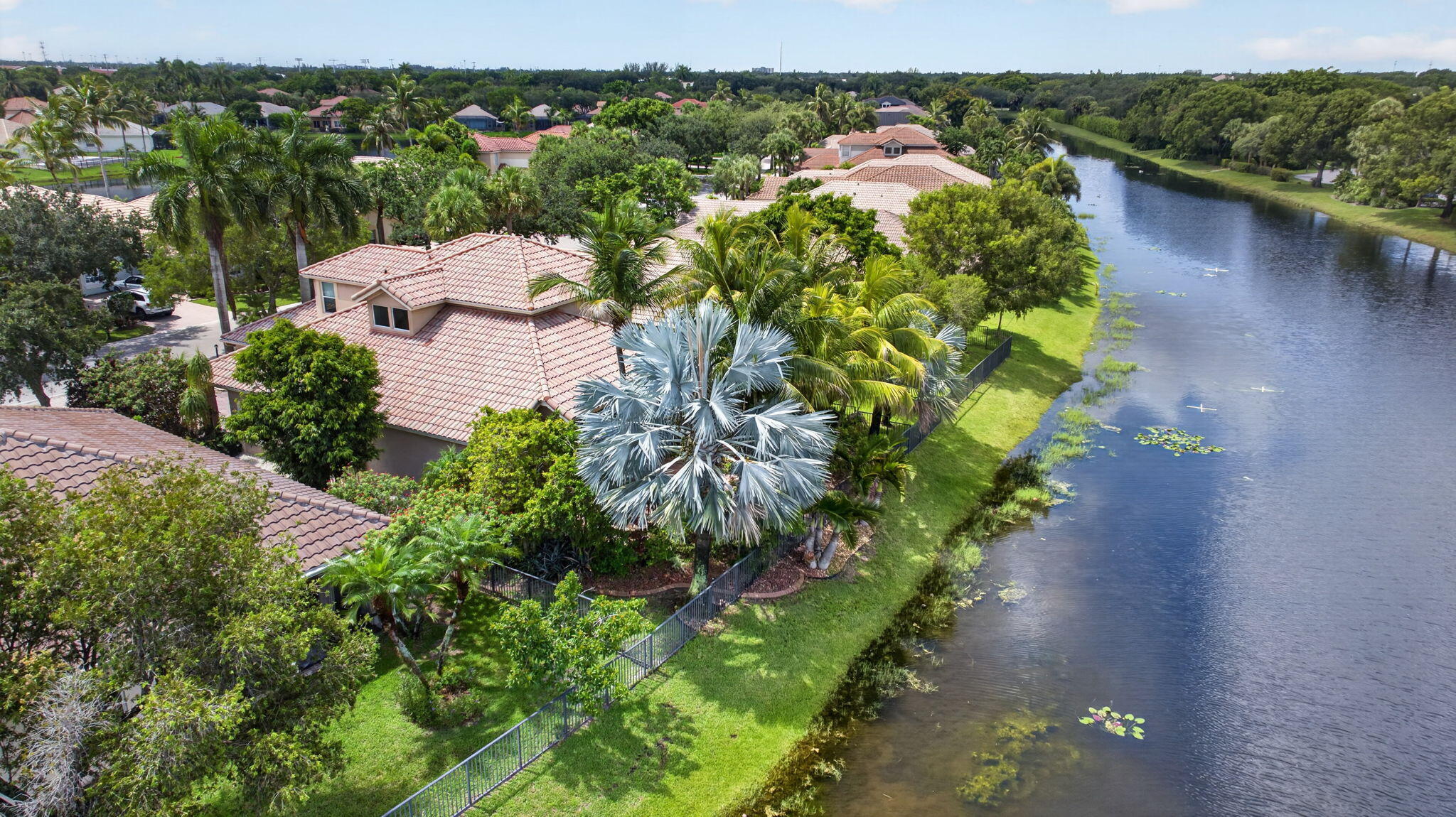 PARKLAND ISLES - Residential