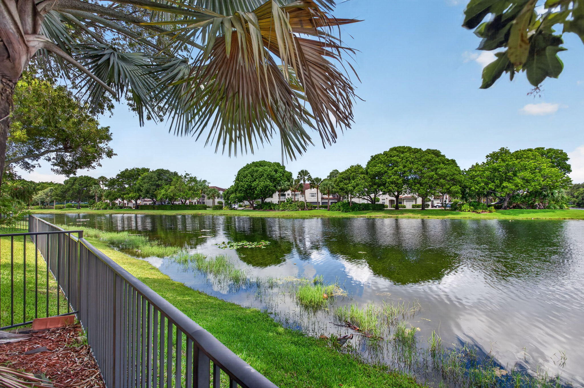 PARKLAND ISLES - Residential
