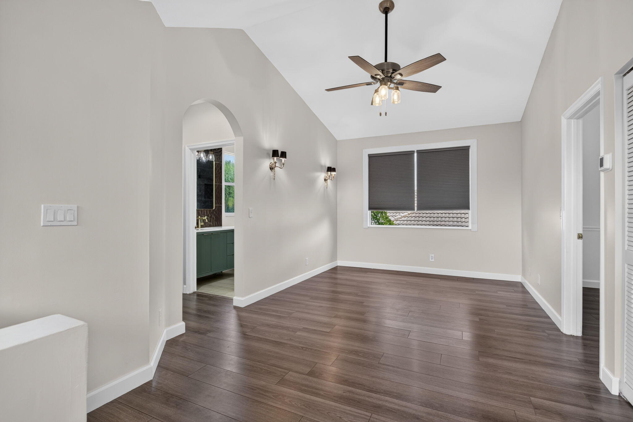 PARKLAND ISLES - Residential