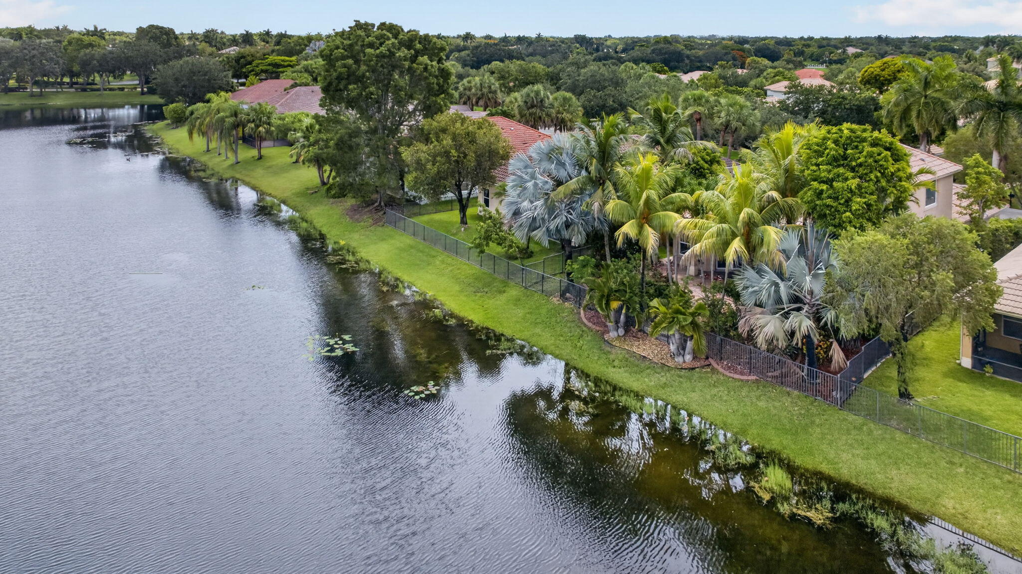PARKLAND ISLES - Residential