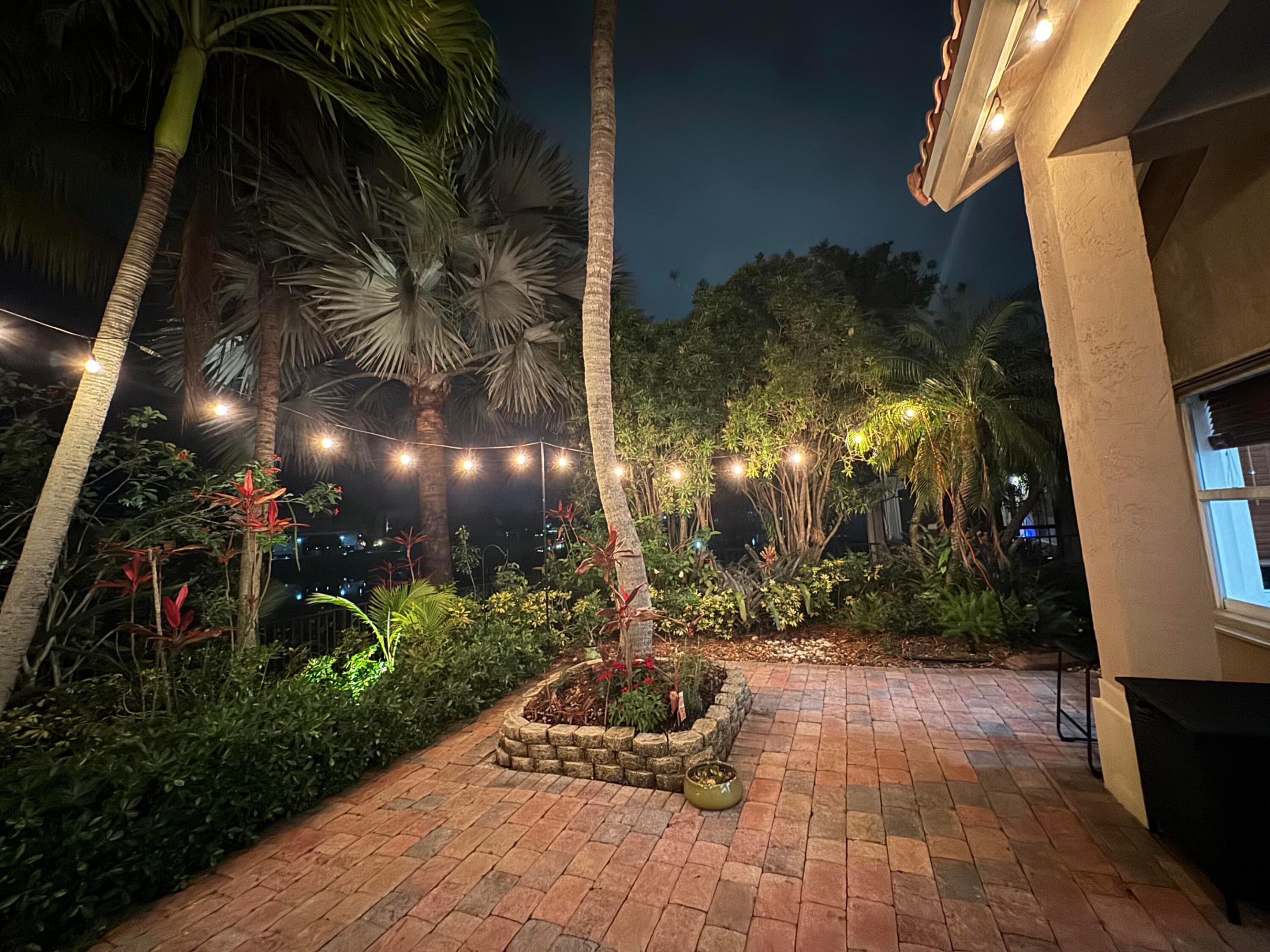 PARKLAND ISLES - Residential