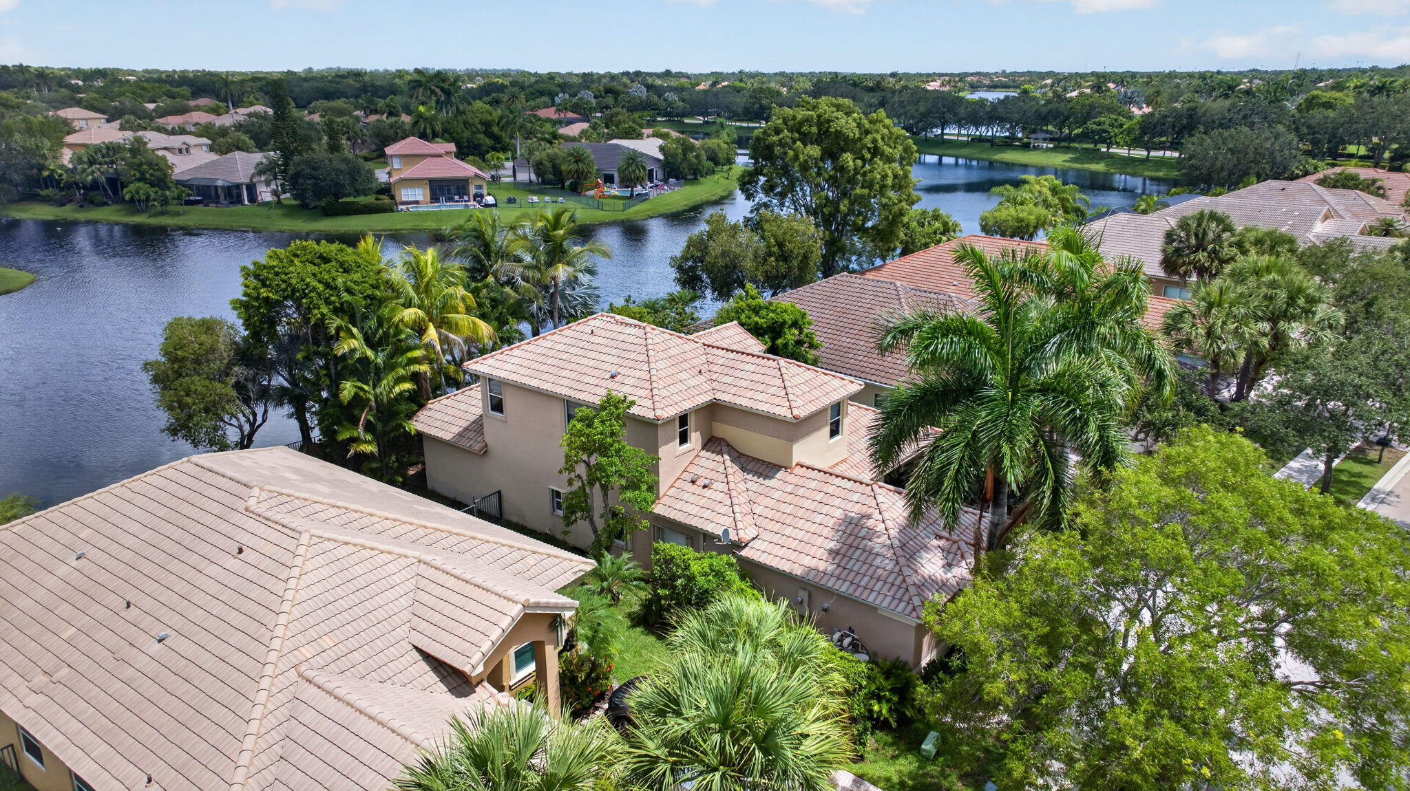 PARKLAND ISLES - Residential
