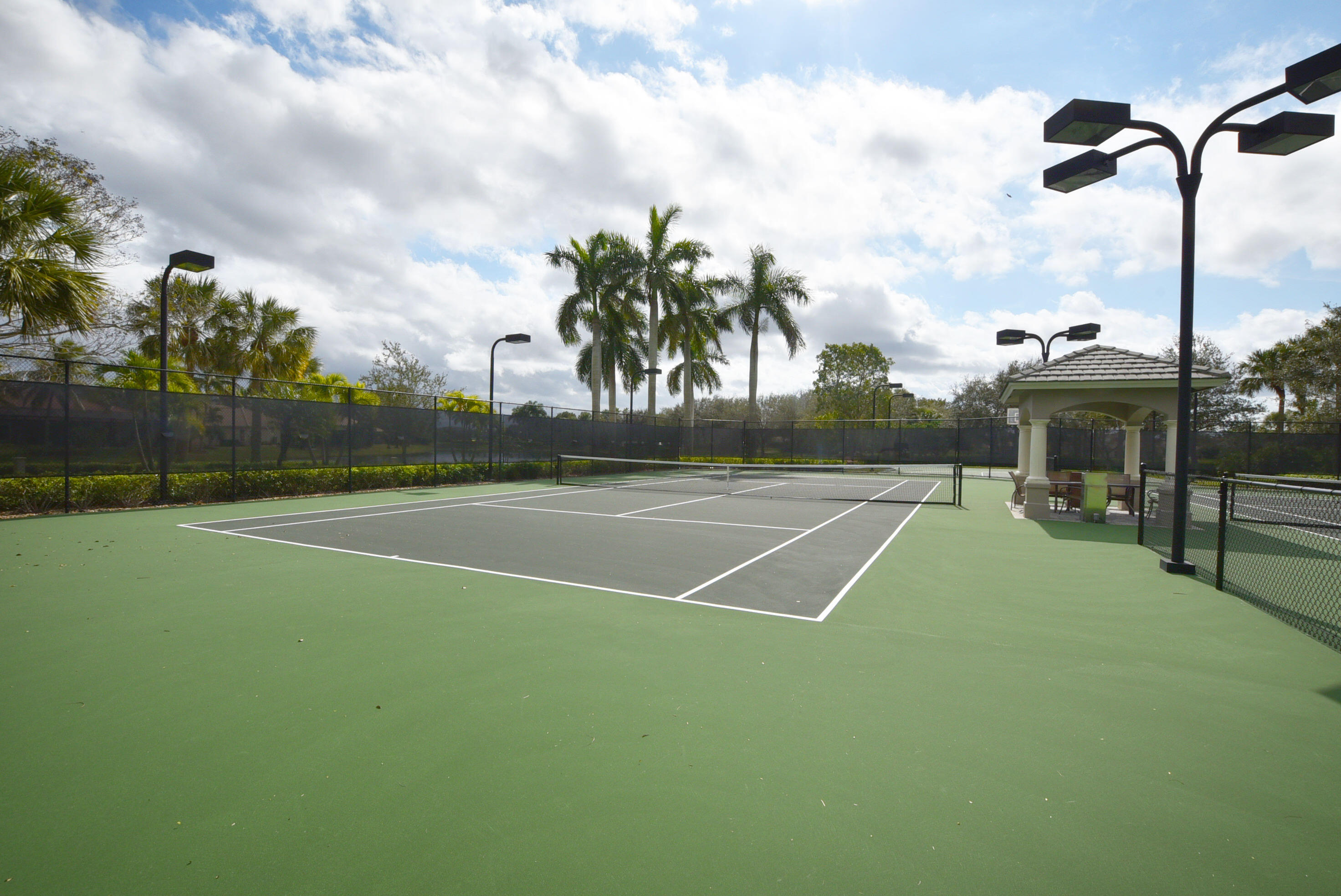 PARKLAND ISLES - Residential