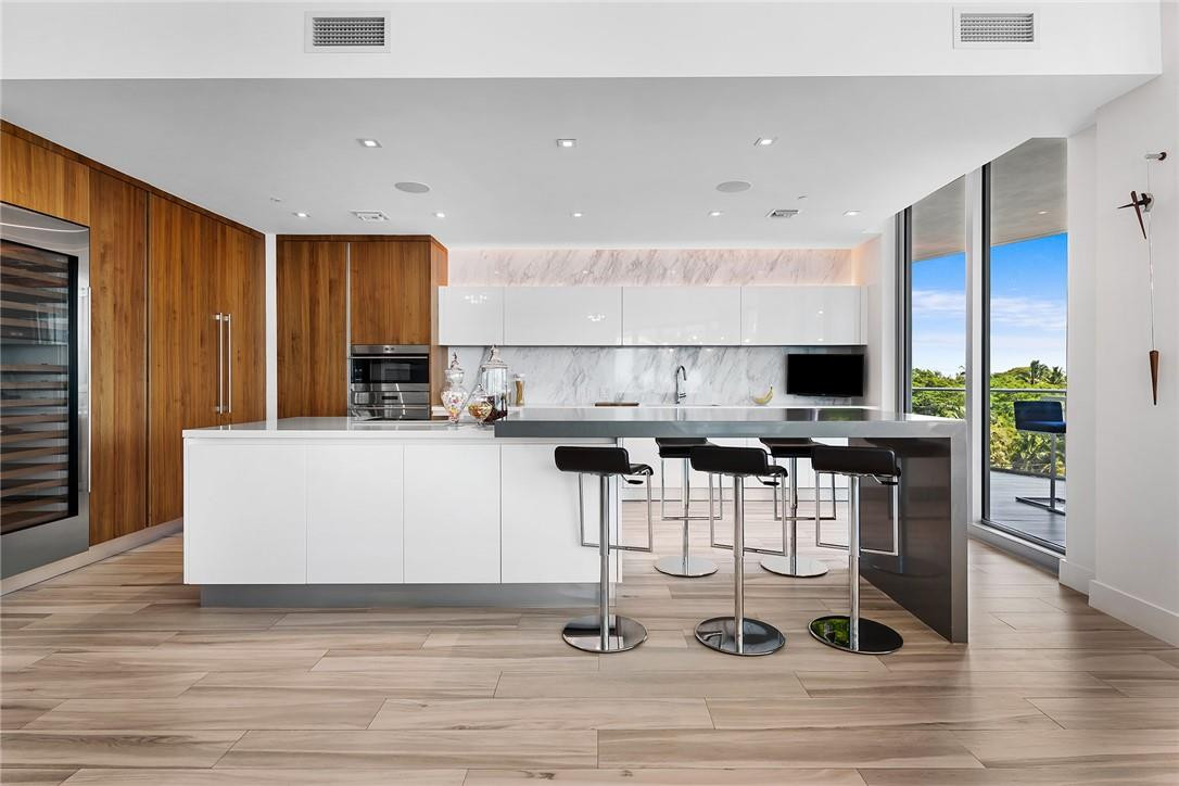 Paramount - Residential