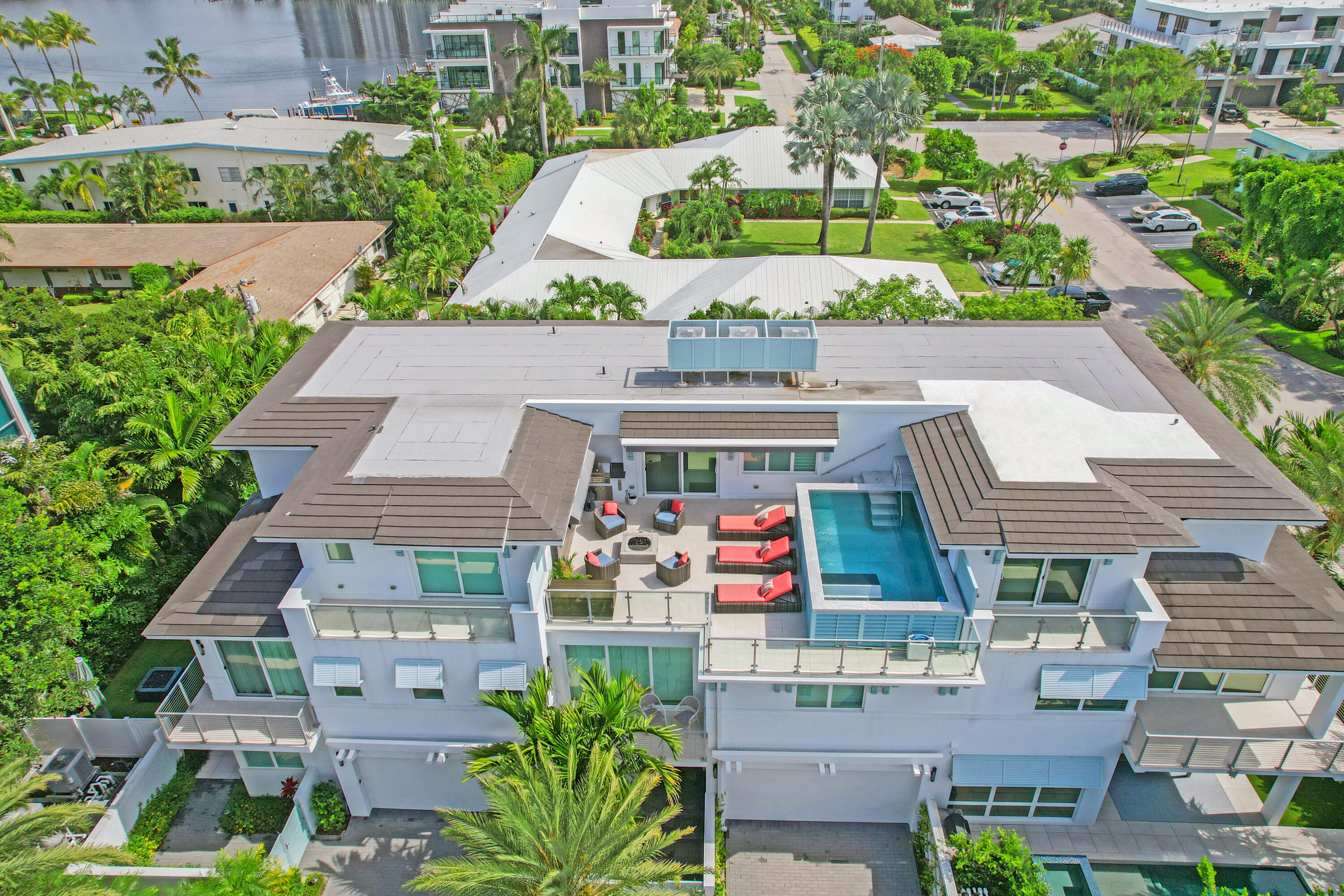 SEAGATE VILLAS - Residential