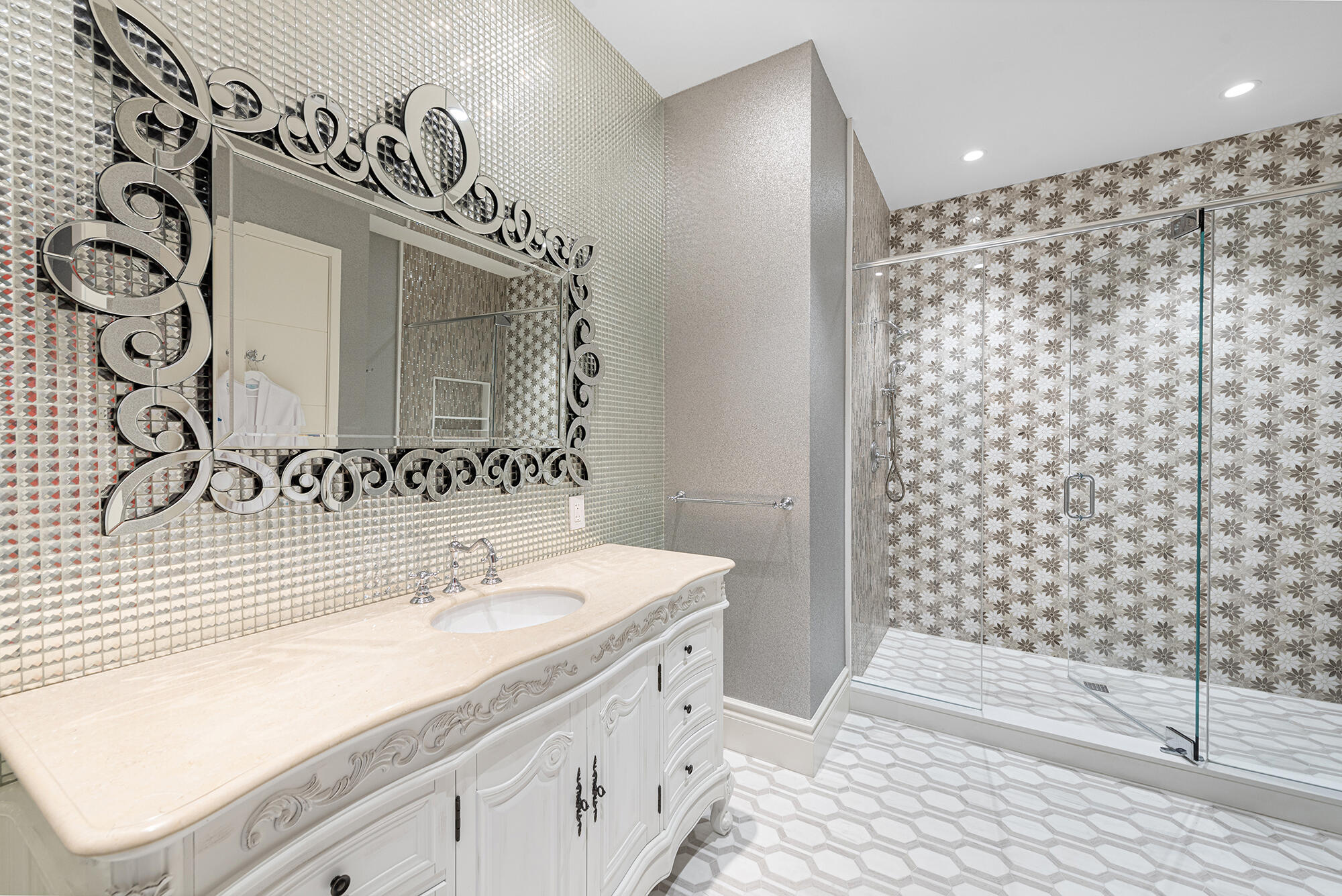 ONE THOUSAND OCEAN - Residential