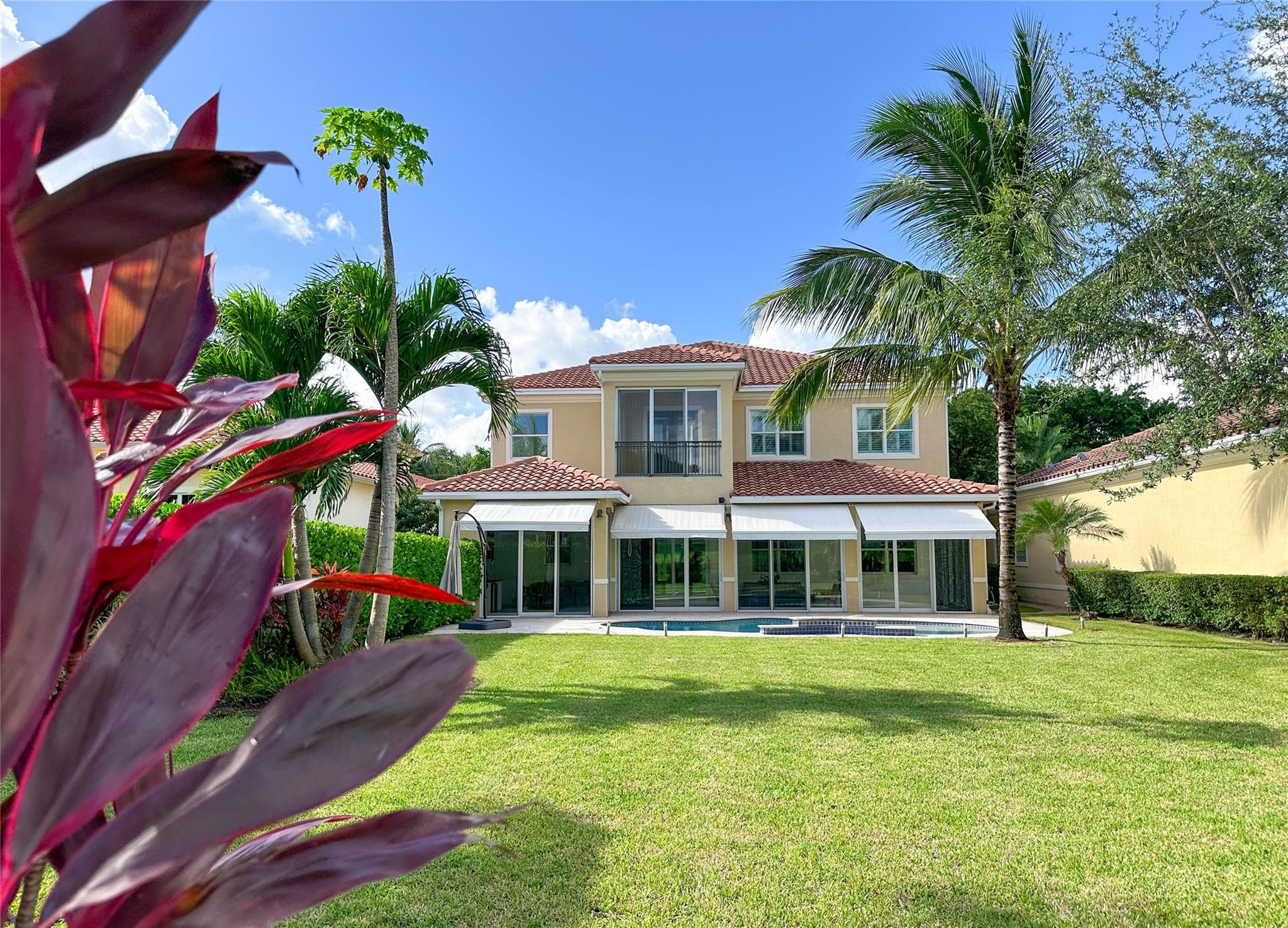 HUNTERS CHASE OF PALM BEA - Residential Lease