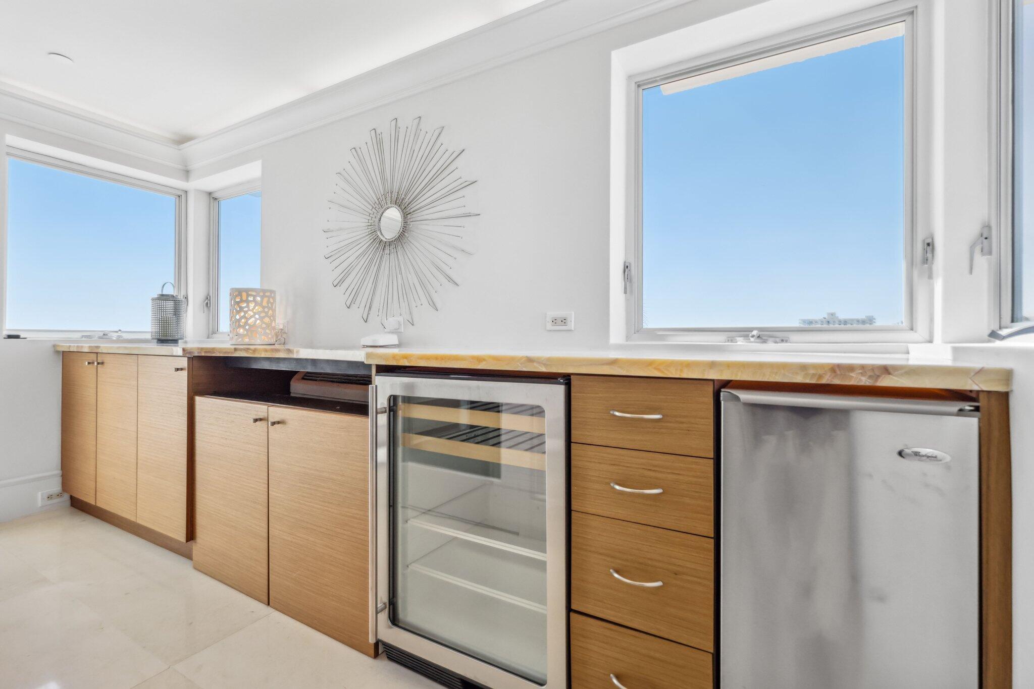 OCEAN PLACE VILLAS - Residential