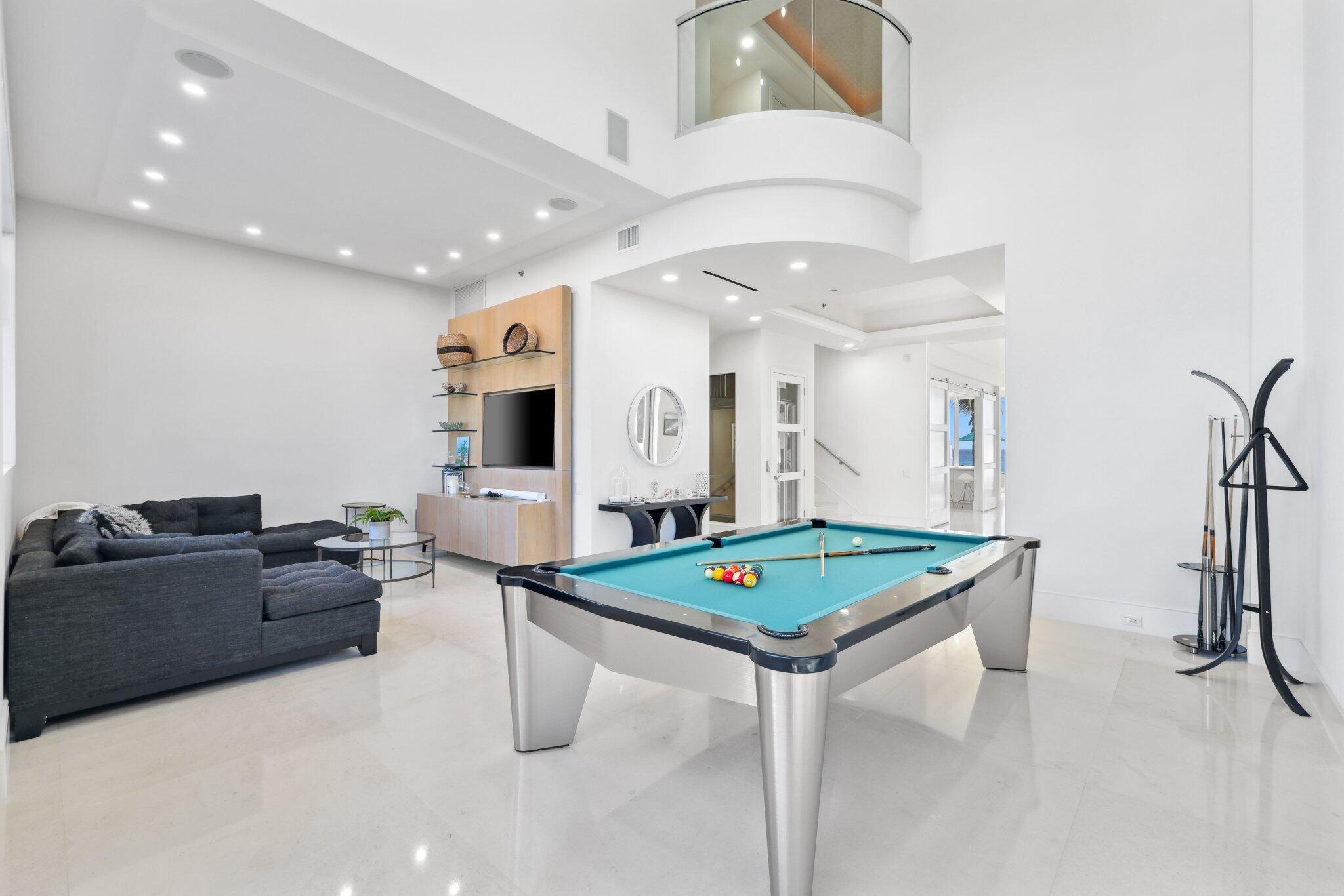 OCEAN PLACE VILLAS - Residential
