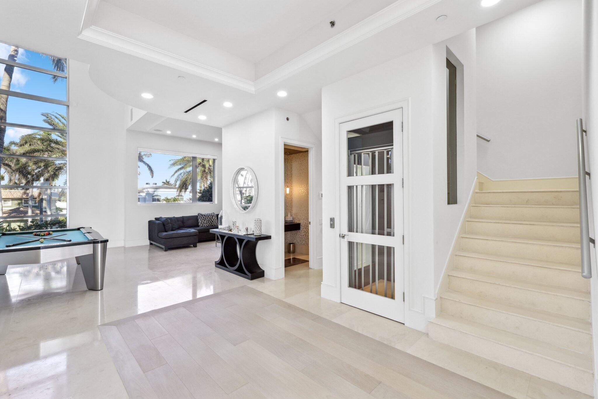 OCEAN PLACE VILLAS - Residential