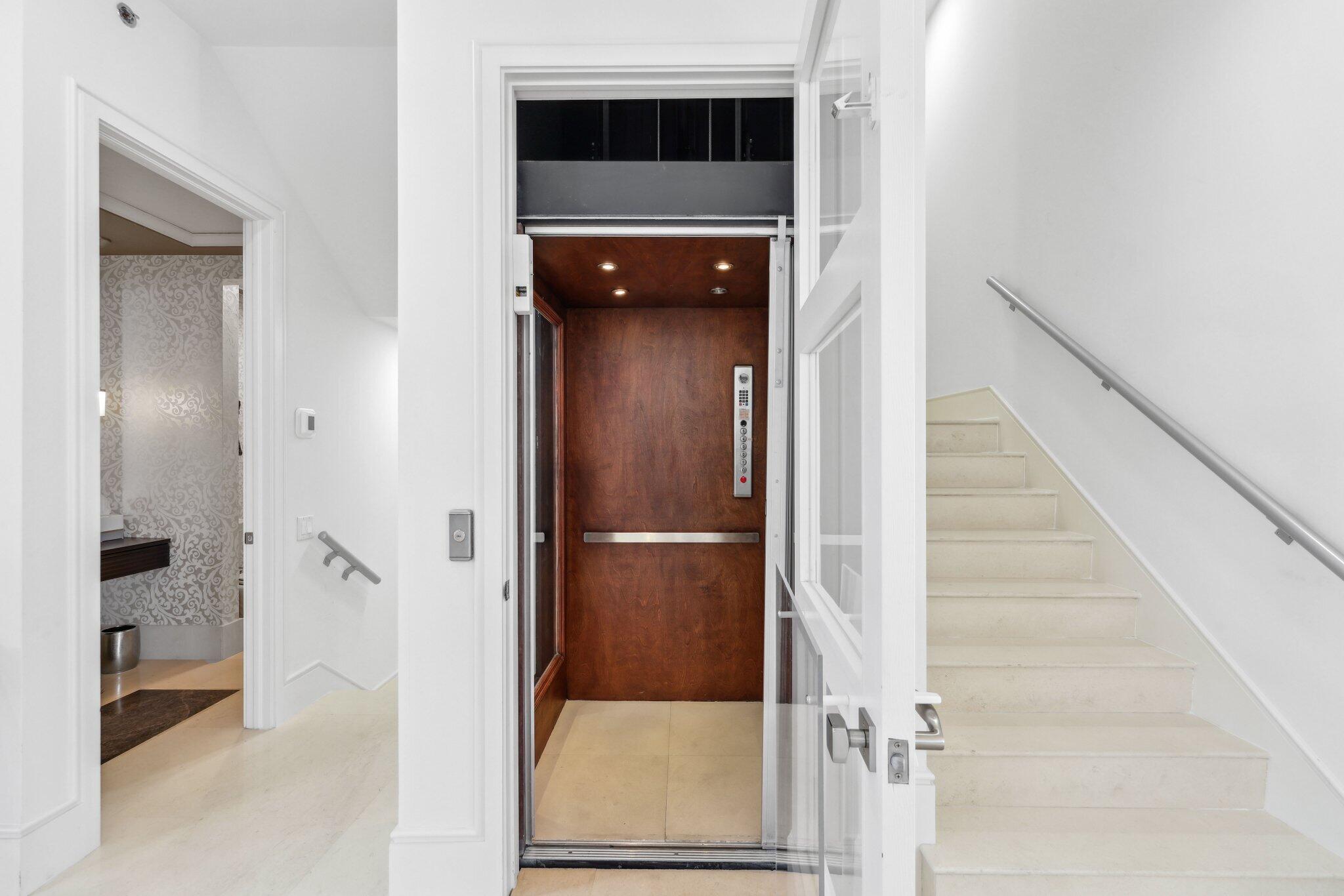 OCEAN PLACE VILLAS - Residential