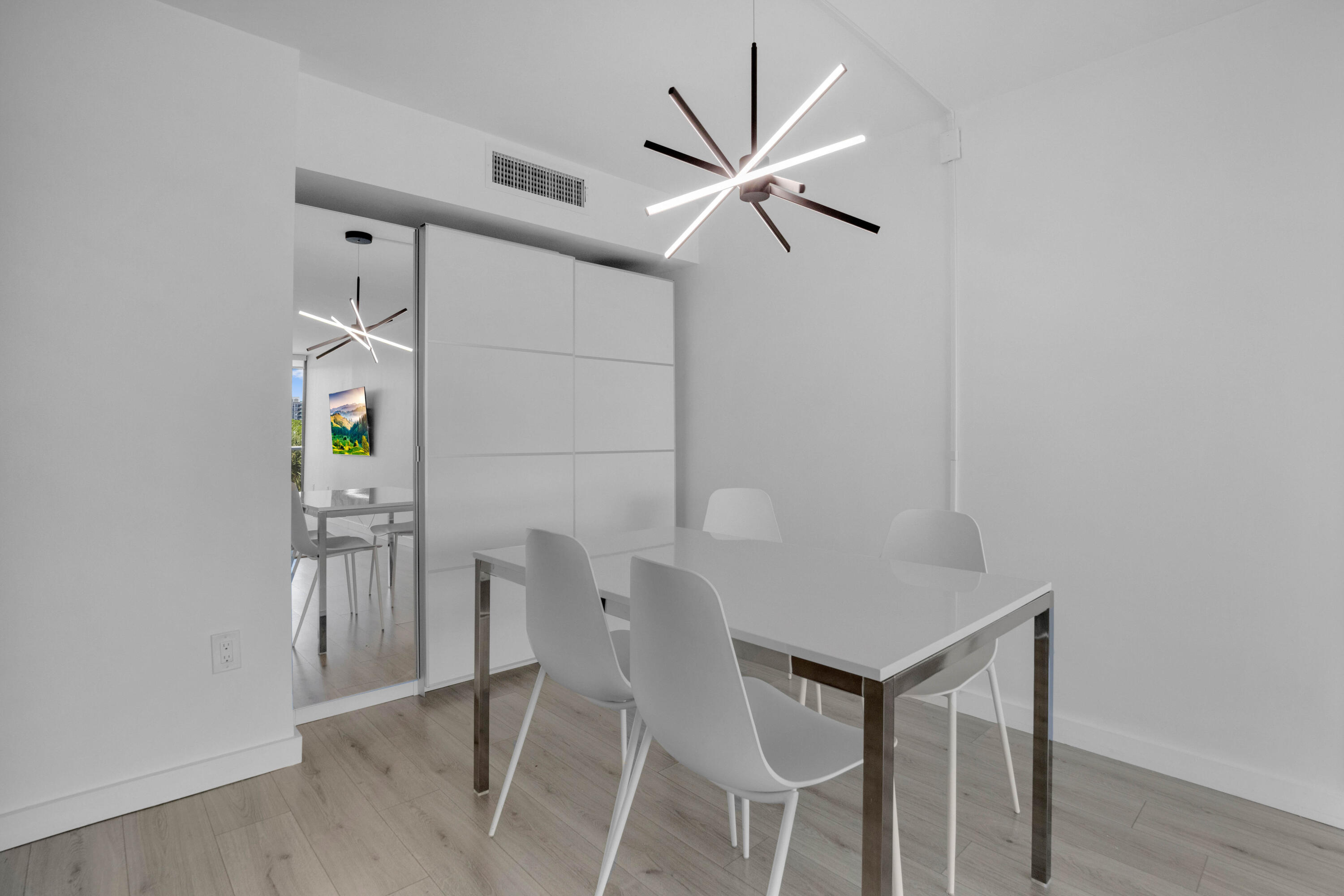 FLAMENCO CONDO TOWER I - Residential