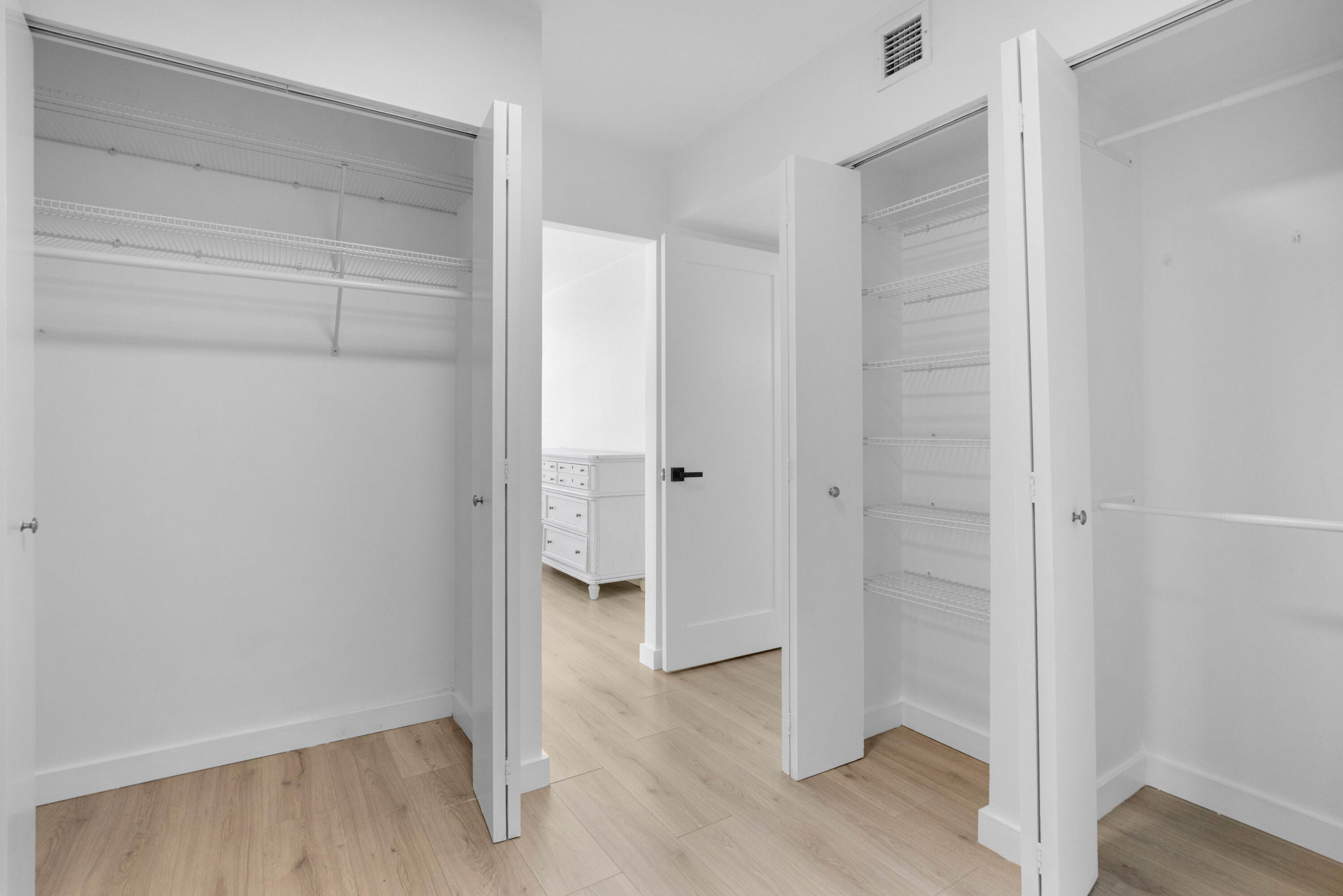 FLAMENCO CONDO TOWER I - Residential