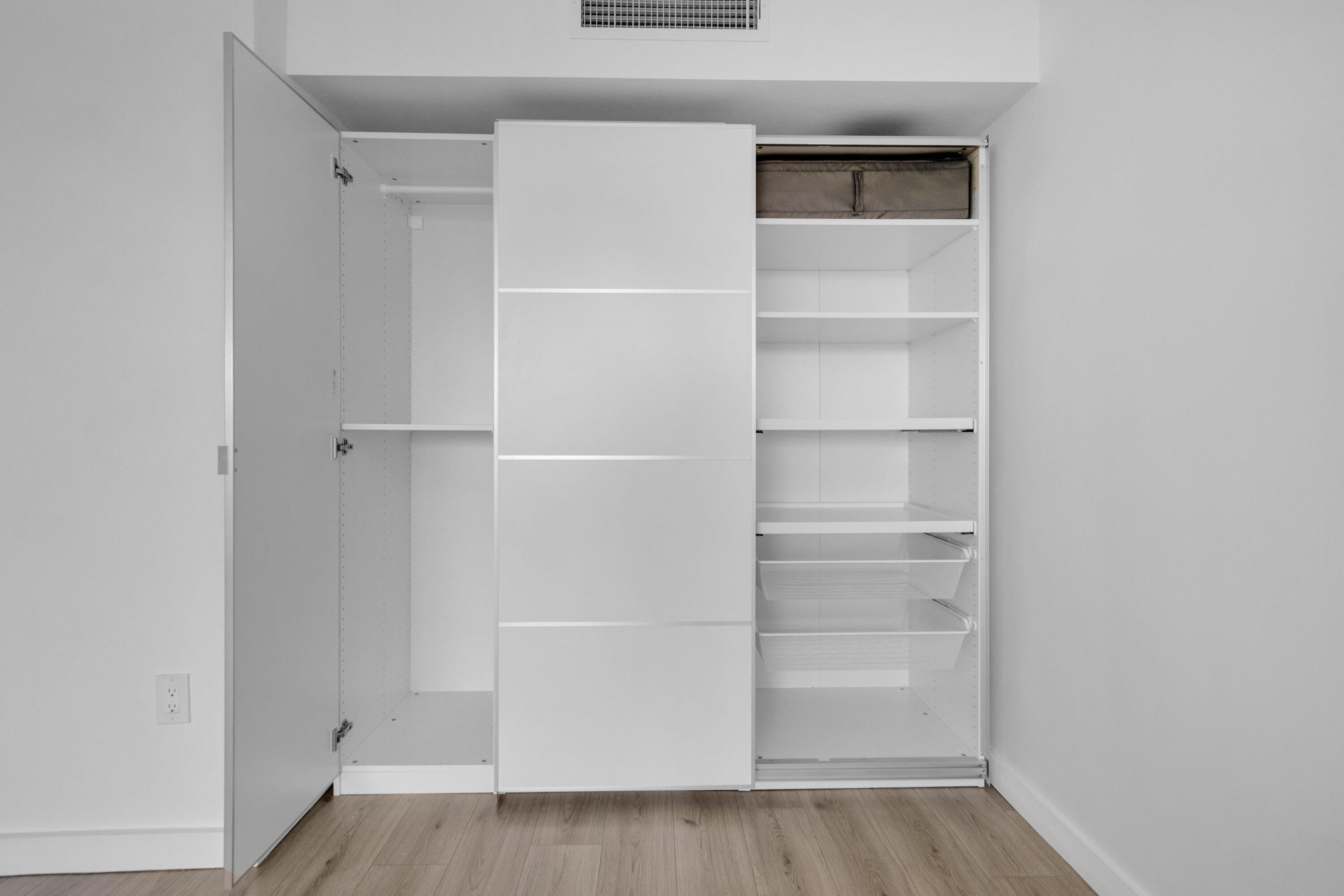 FLAMENCO CONDO TOWER I - Residential