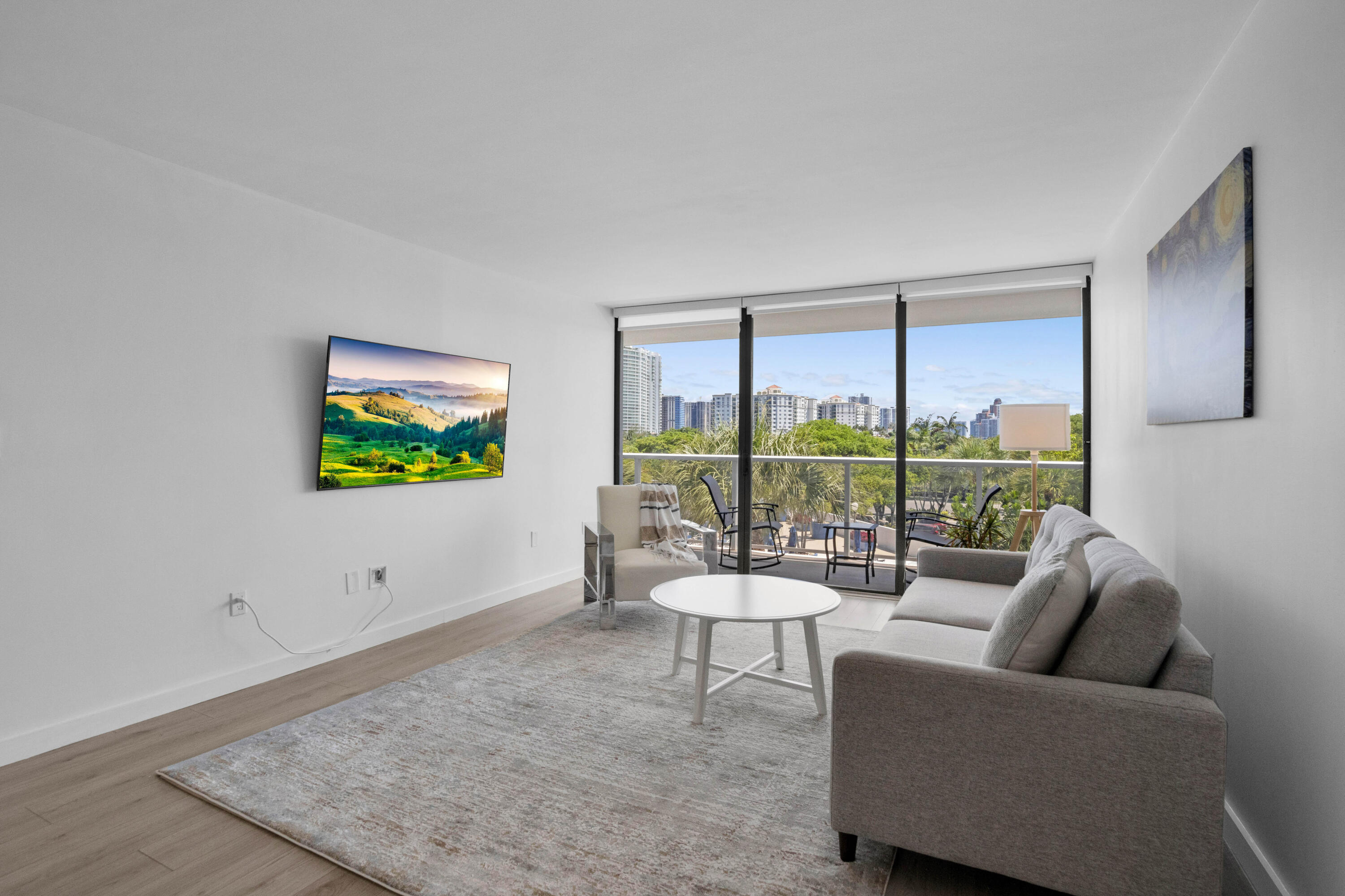 FLAMENCO CONDO TOWER I - Residential