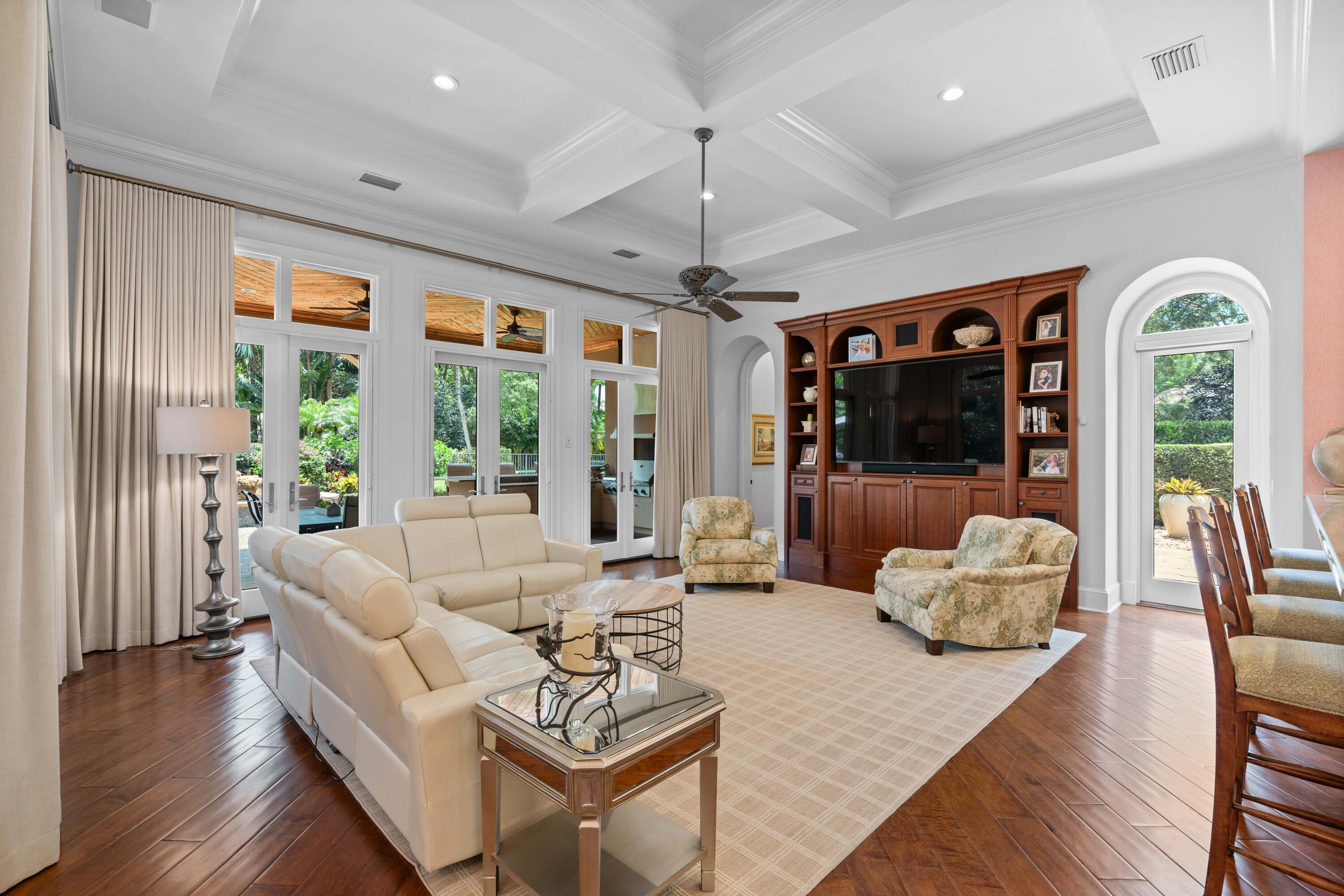 OLD PALM 4 - Residential