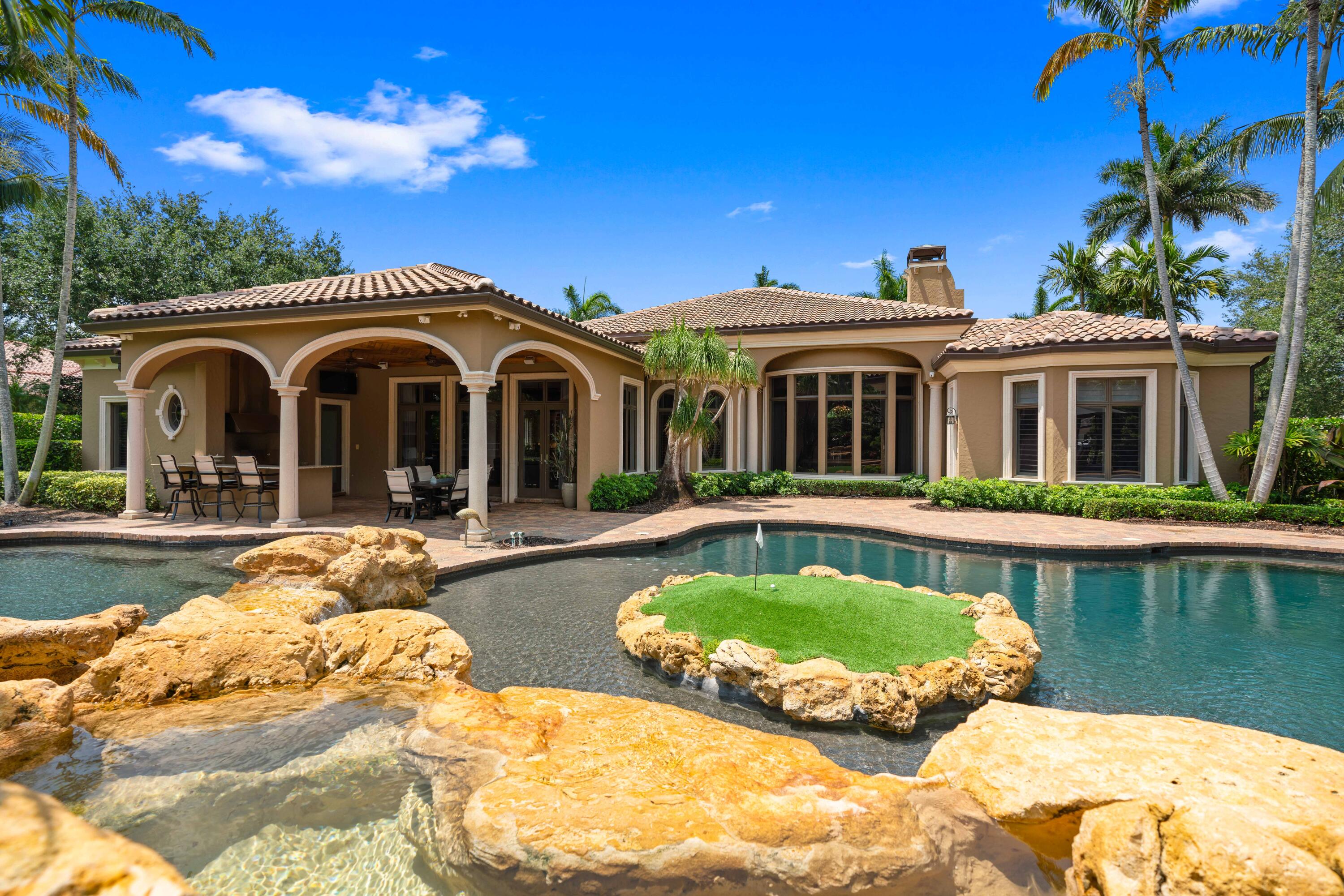 OLD PALM 4 - Residential
