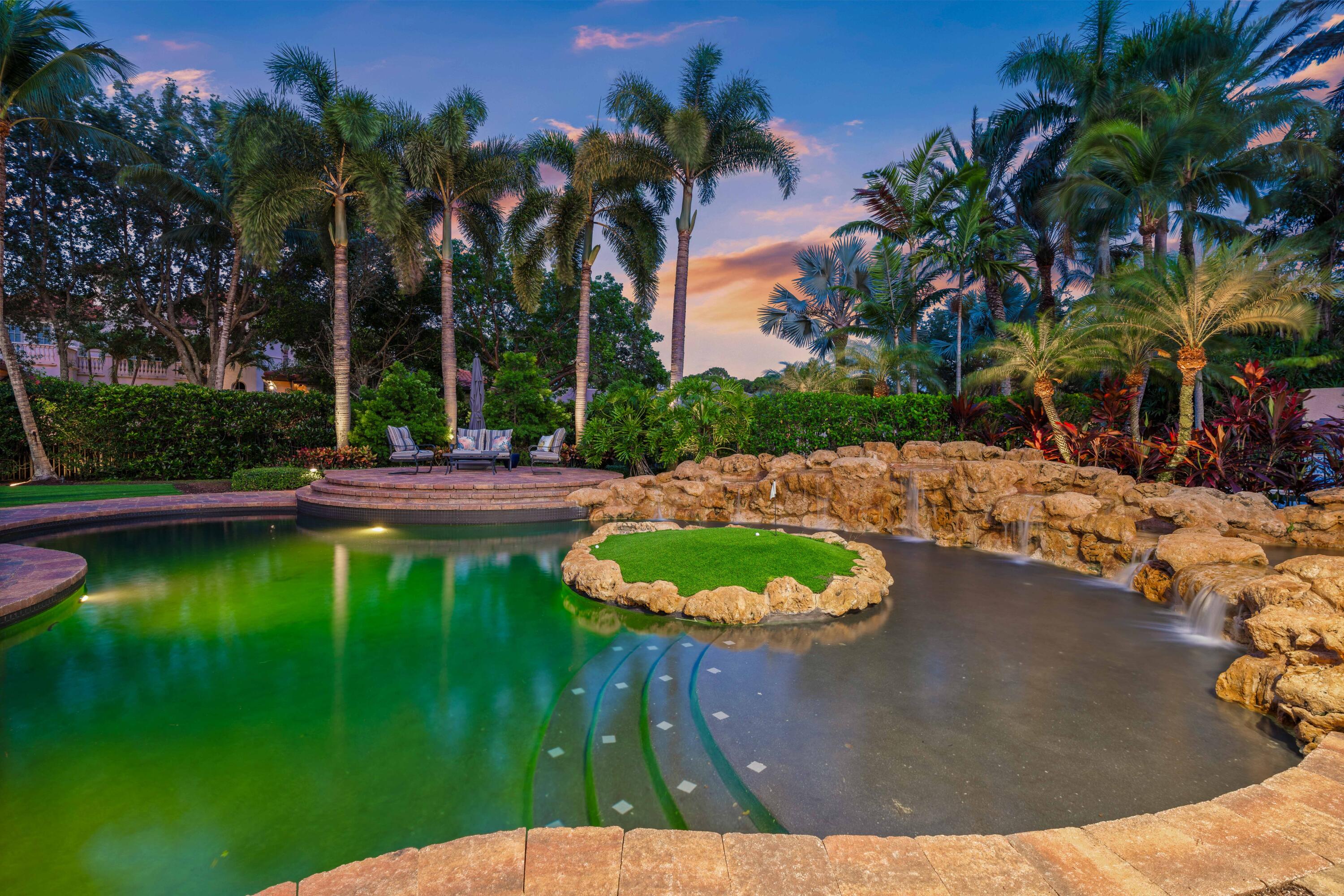 OLD PALM 4 - Residential