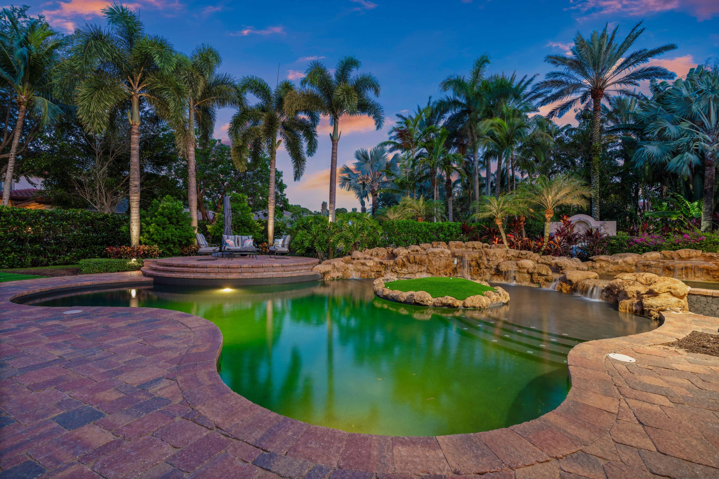 OLD PALM 4 - Residential