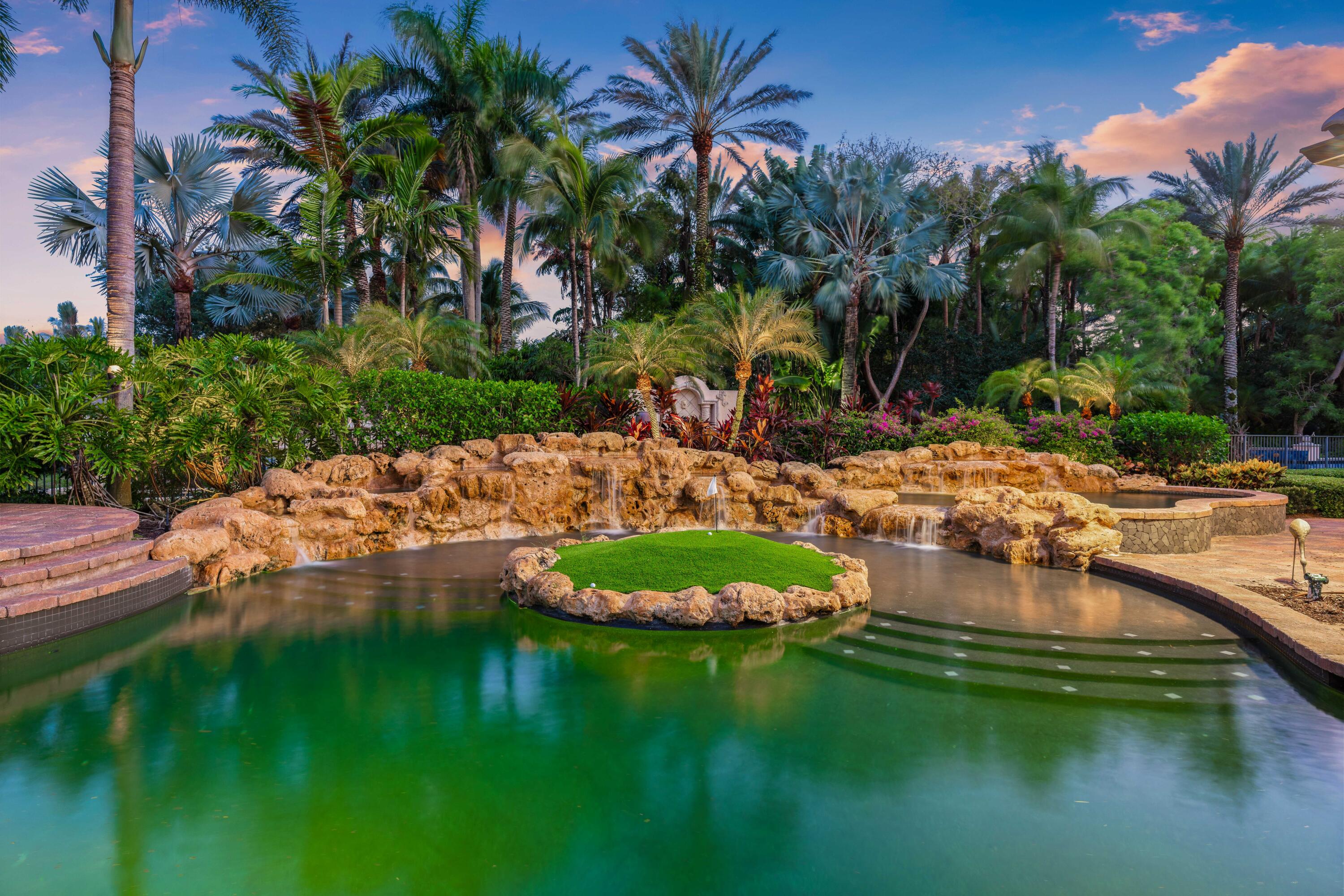 OLD PALM 4 - Residential