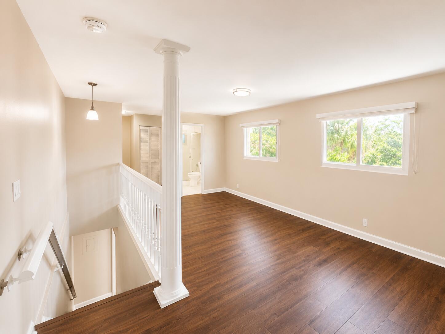 HOLLYWOOD LAKES SECTION - Residential Lease