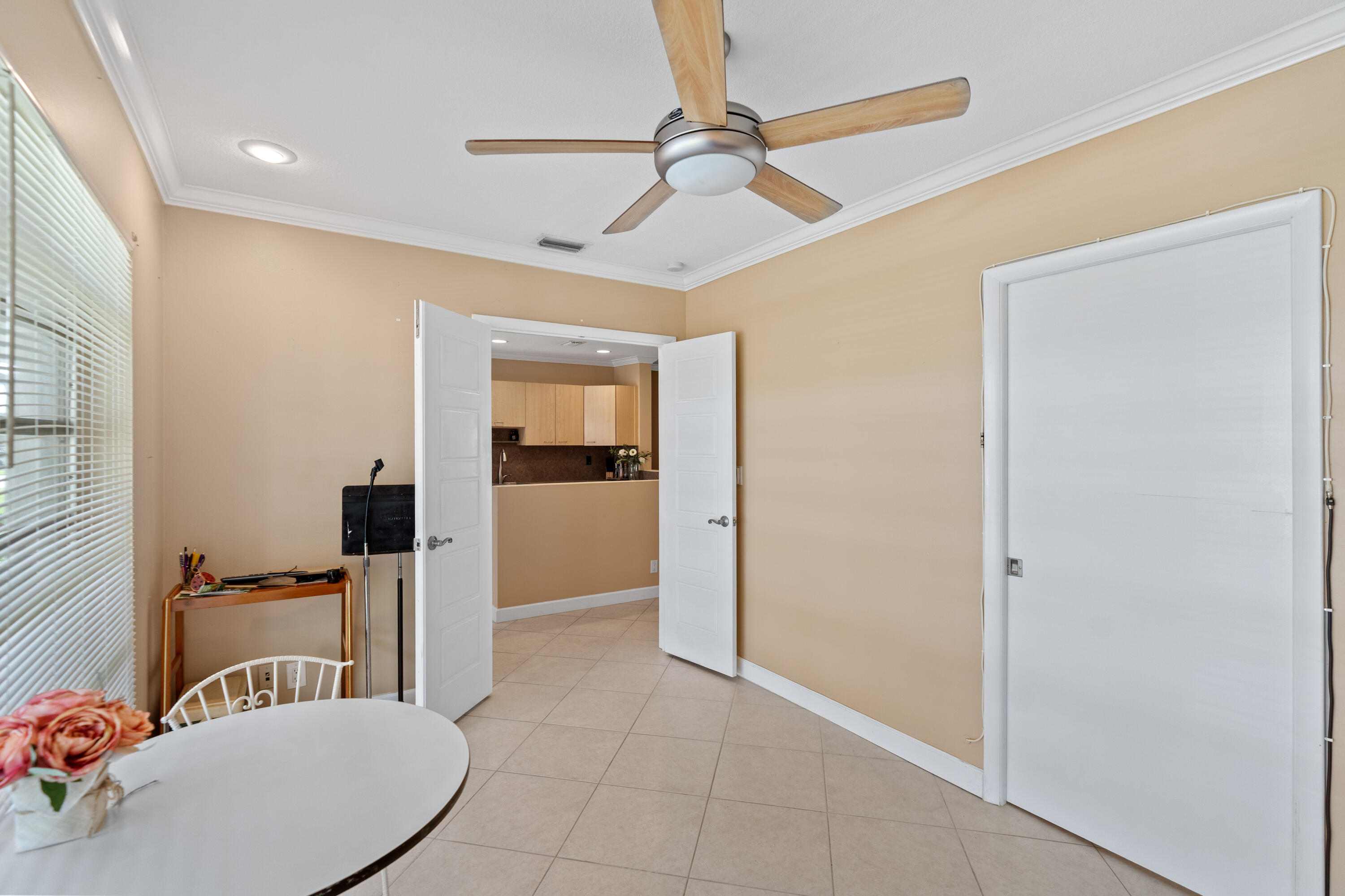 BOCA LAKES CONDO - Residential