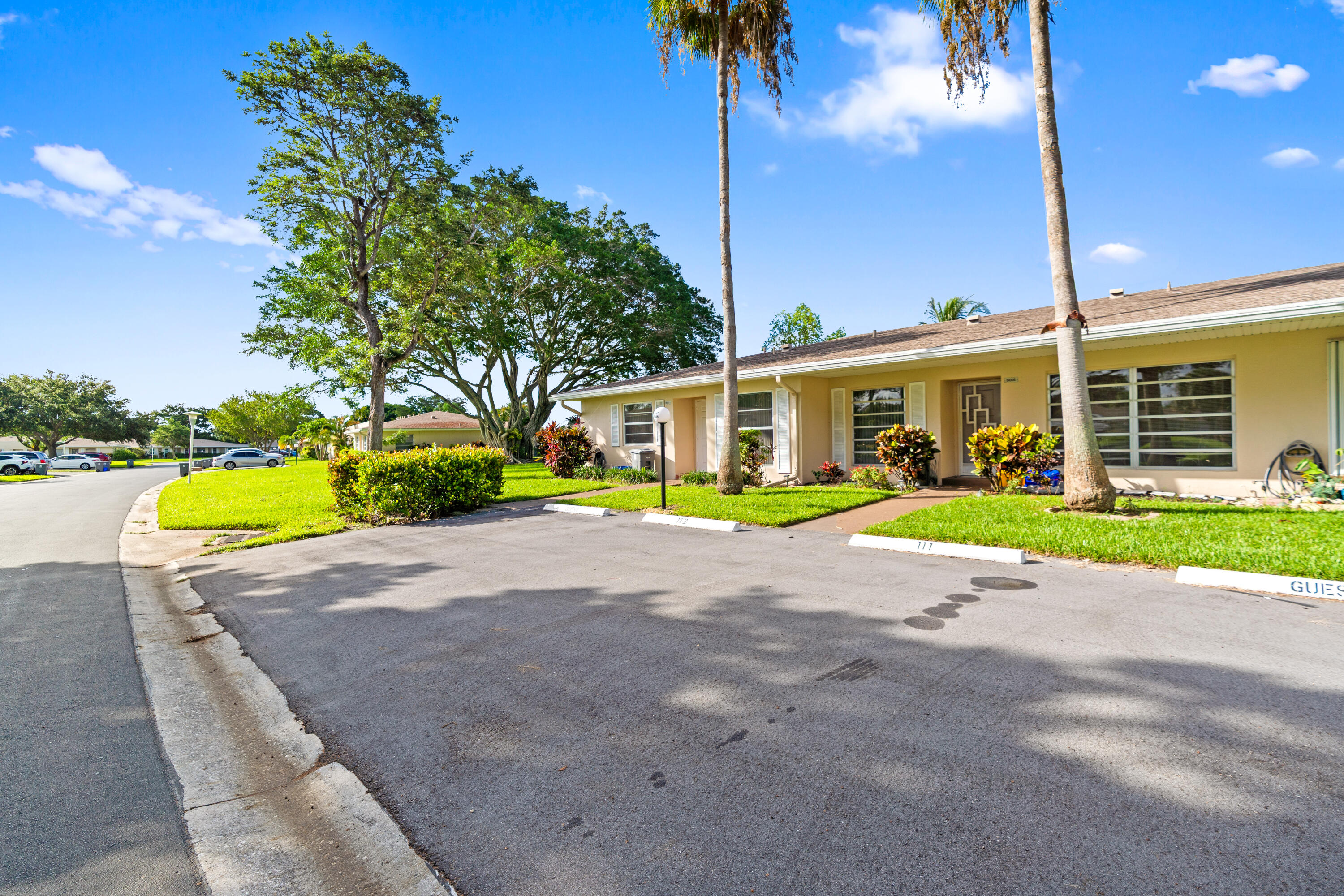 BOCA LAKES CONDO - Residential
