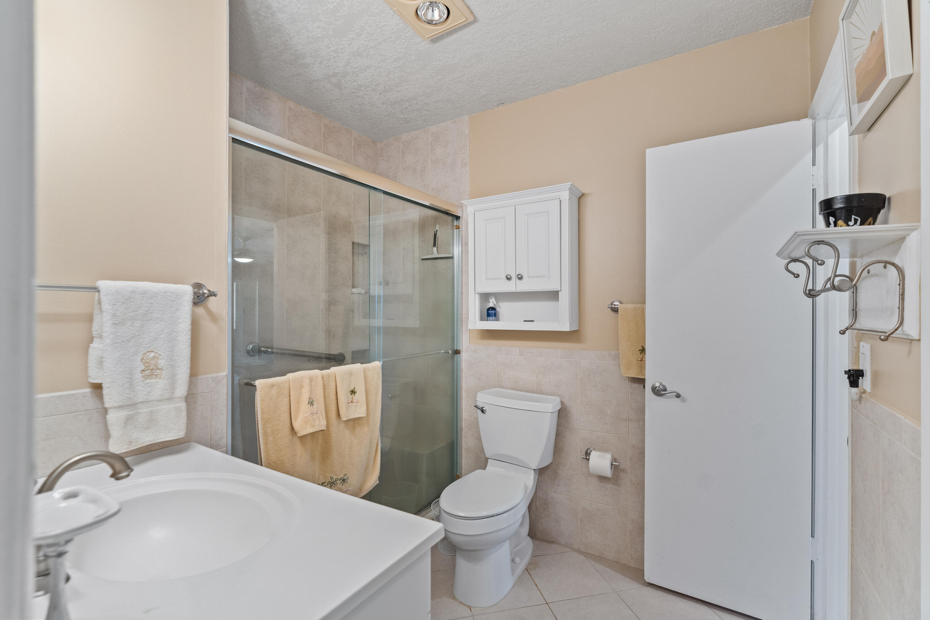 BOCA LAKES CONDO - Residential