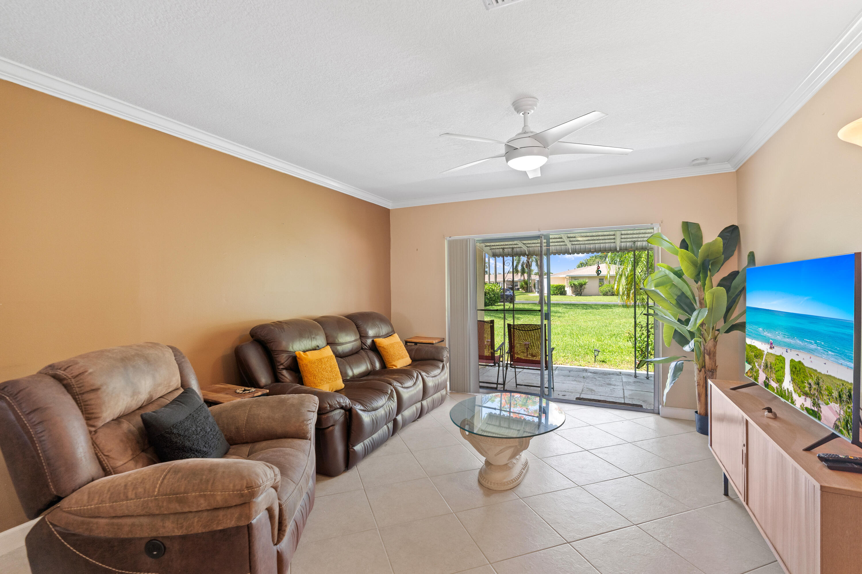 BOCA LAKES CONDO - Residential