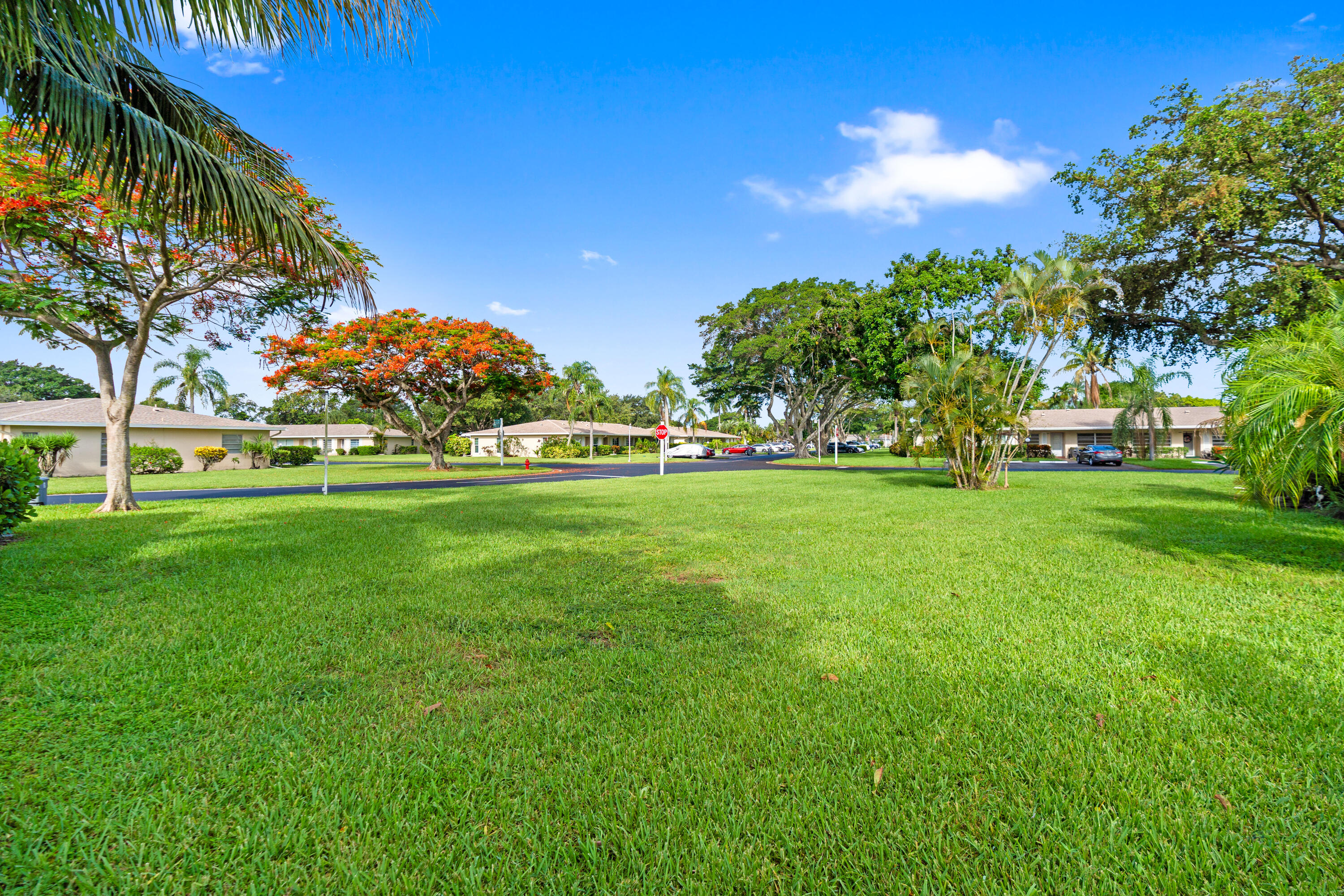BOCA LAKES CONDO - Residential