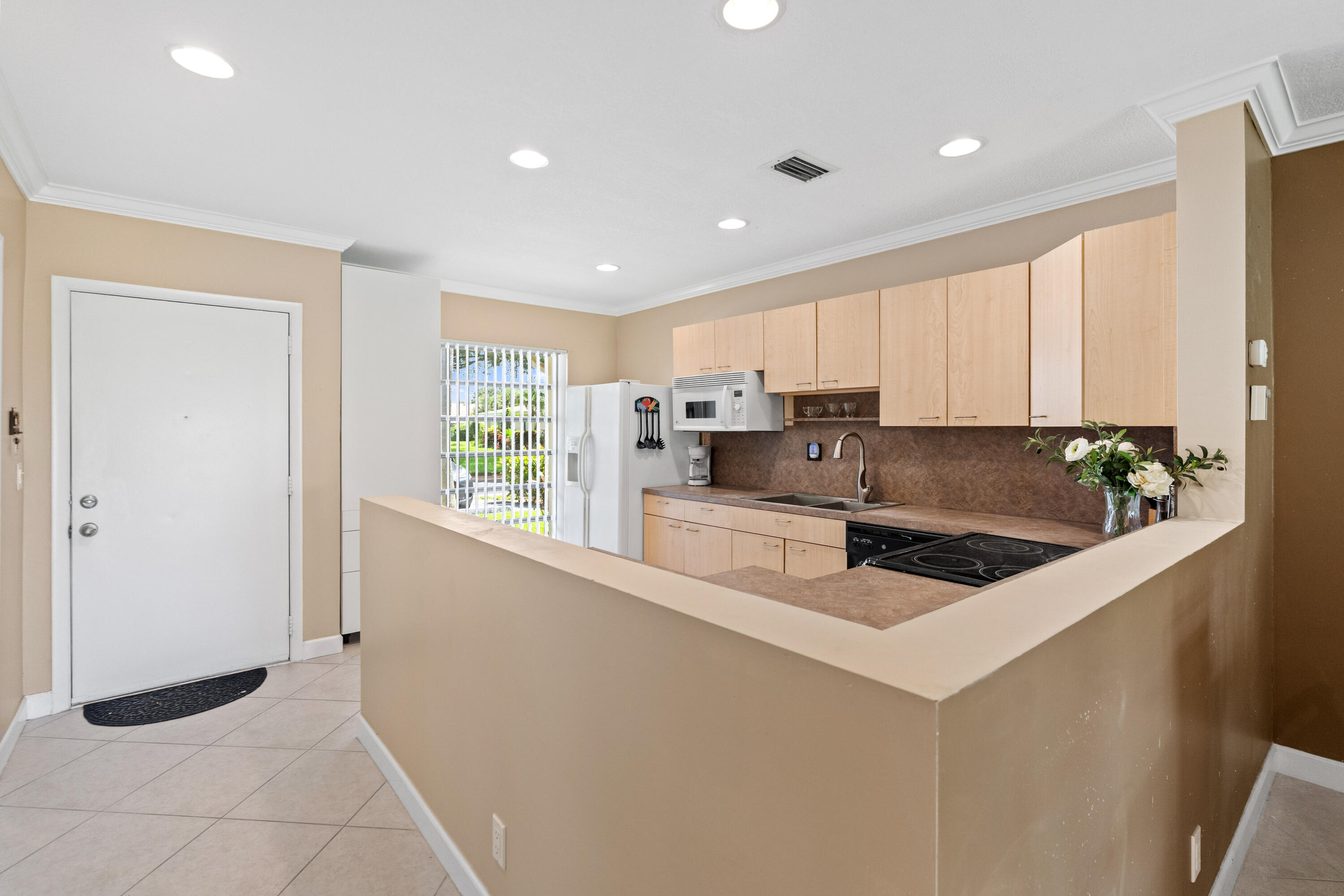 BOCA LAKES CONDO - Residential