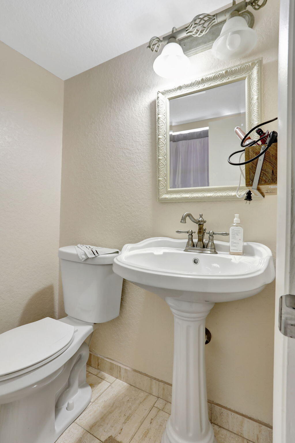 ORIOLE GARDENS THREE 71 CONDO - Residential