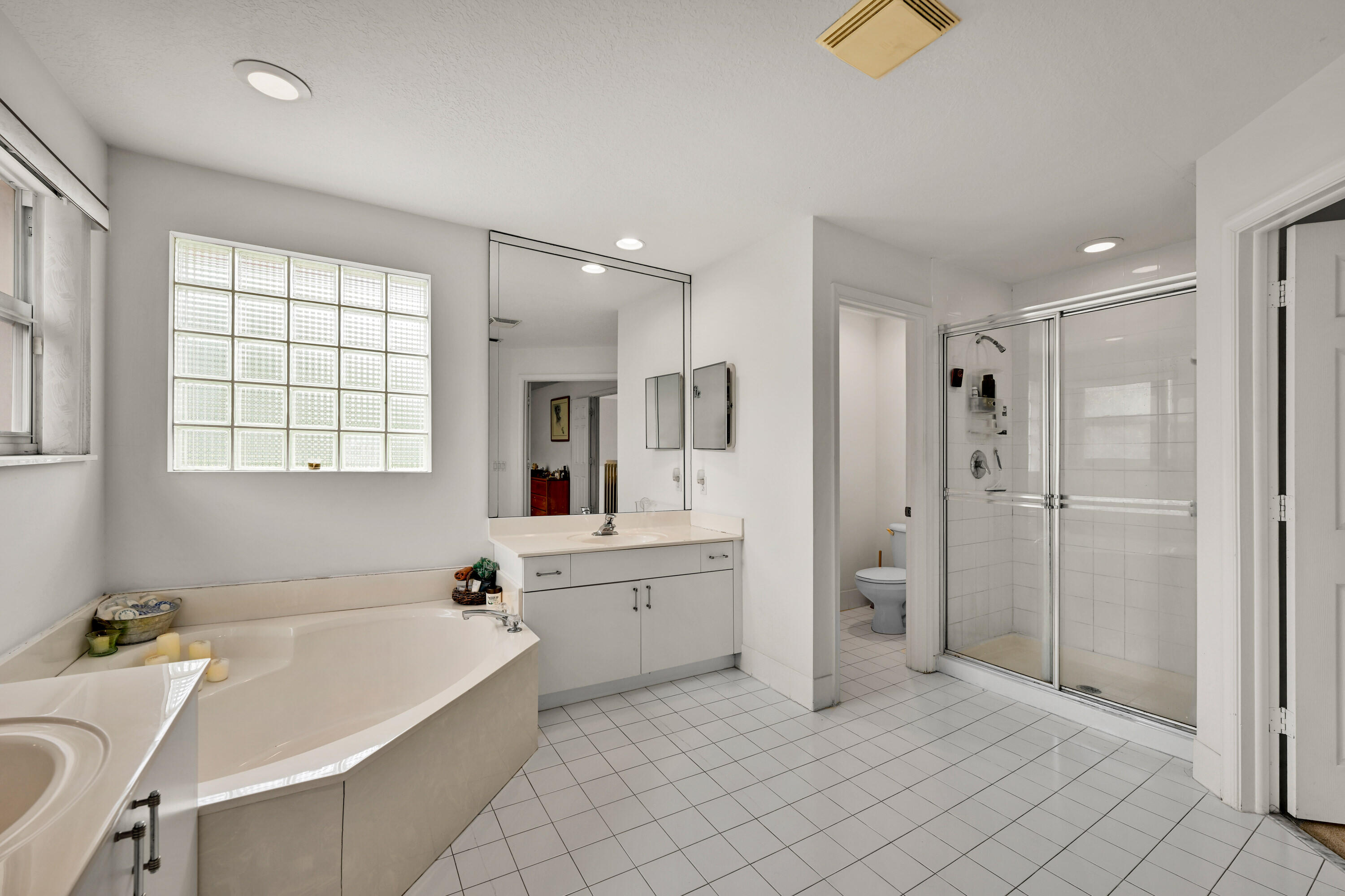 WYNDHAM LAKES EAST - Residential