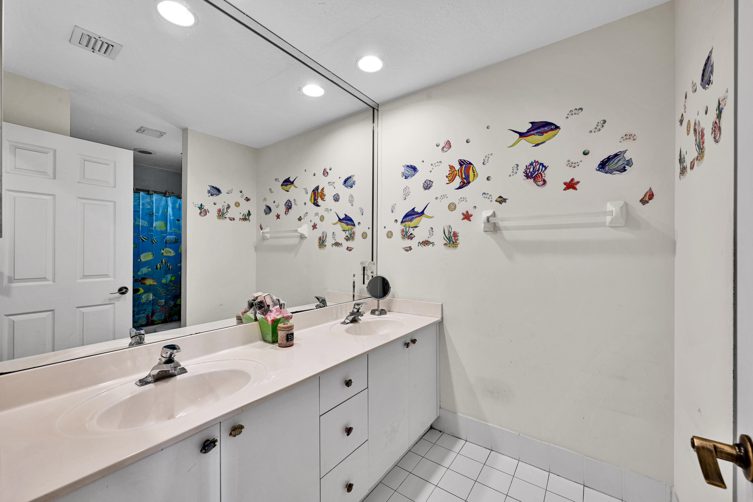 WYNDHAM LAKES EAST - Residential