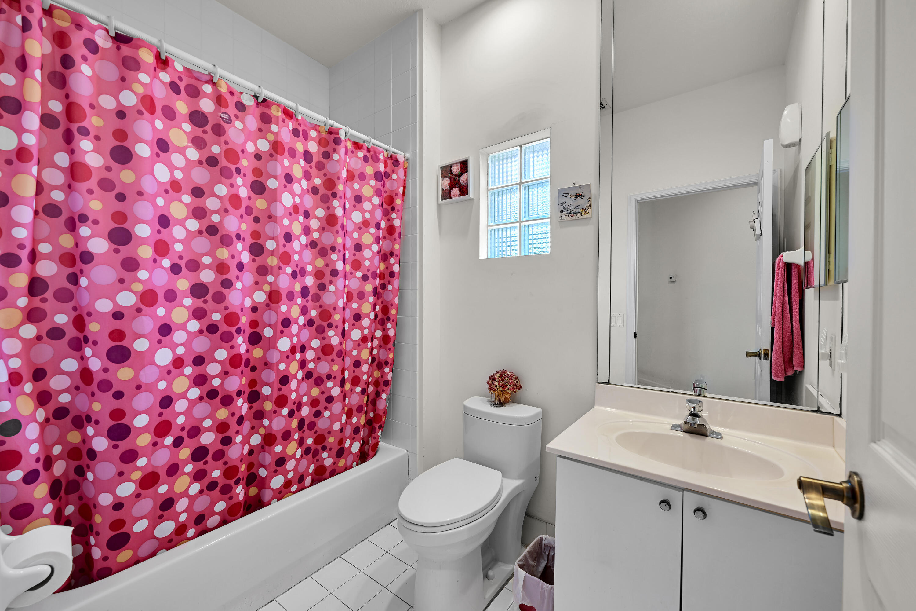 WYNDHAM LAKES EAST - Residential