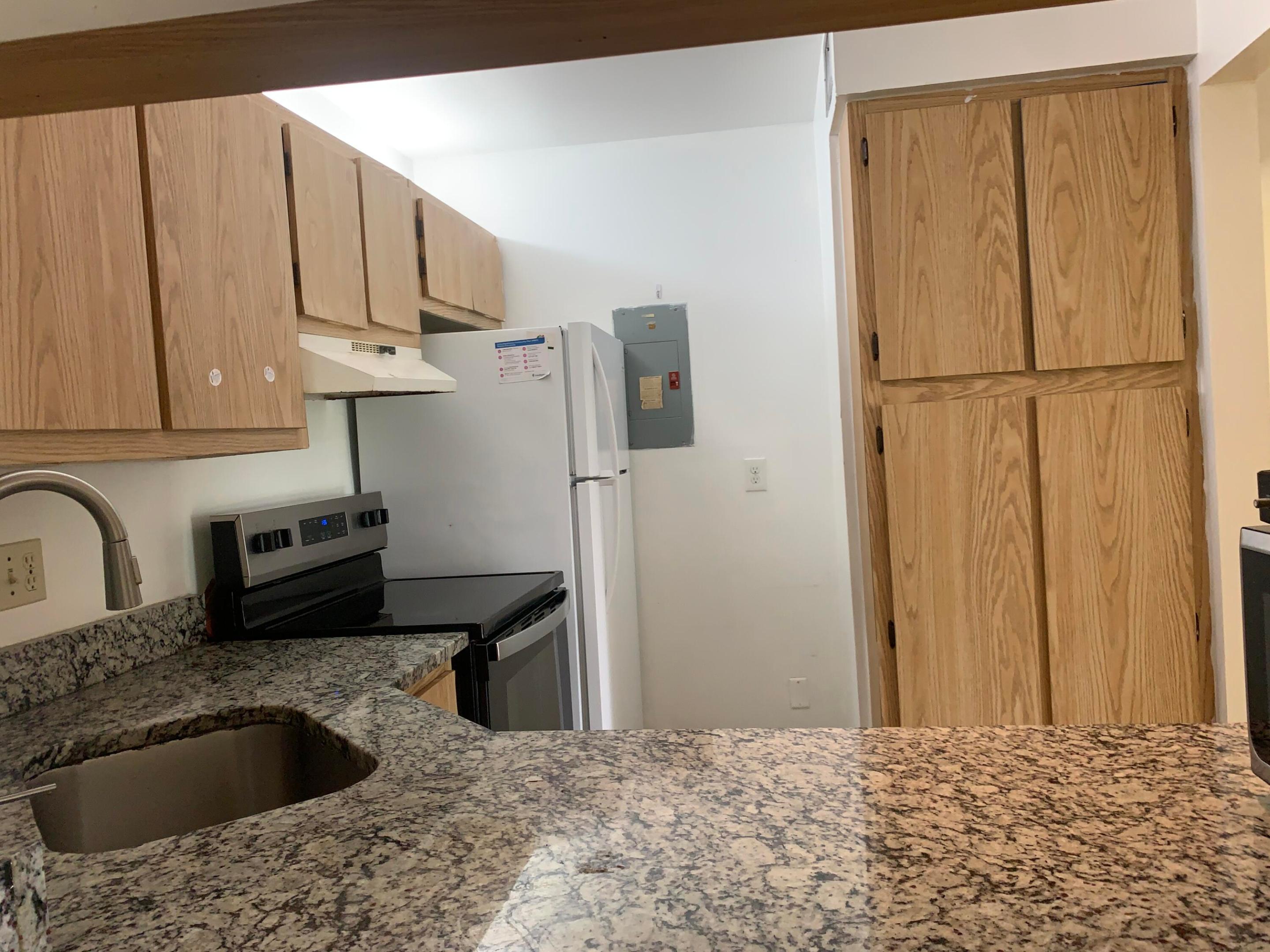 PALM CLUB VILLAGE II CONDO - Residential