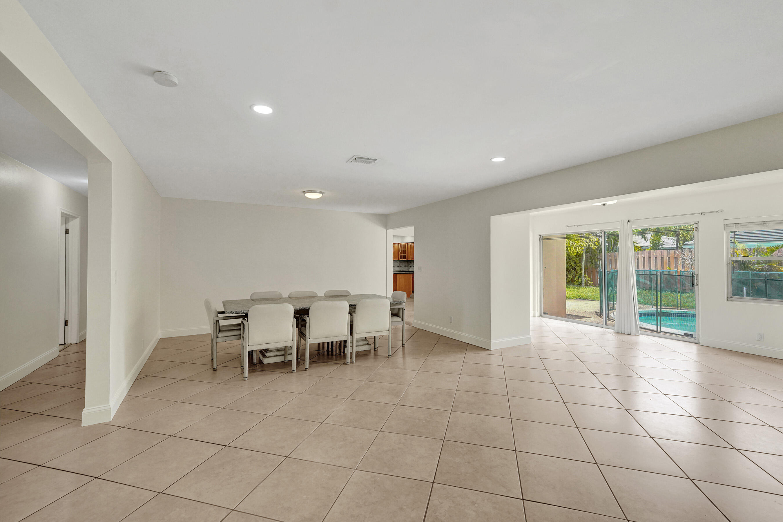 EMERALD HILLS - Residential