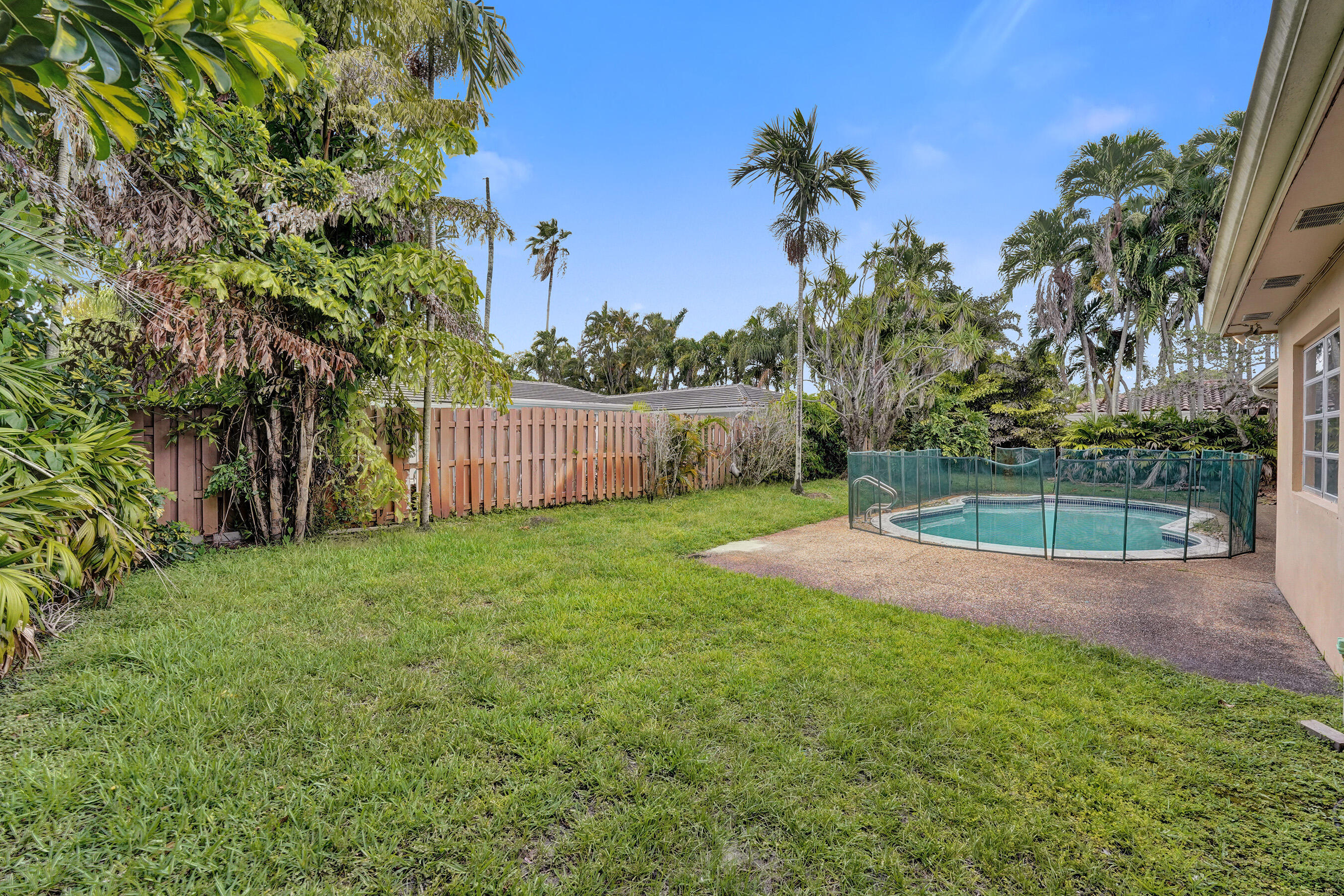 EMERALD HILLS - Residential
