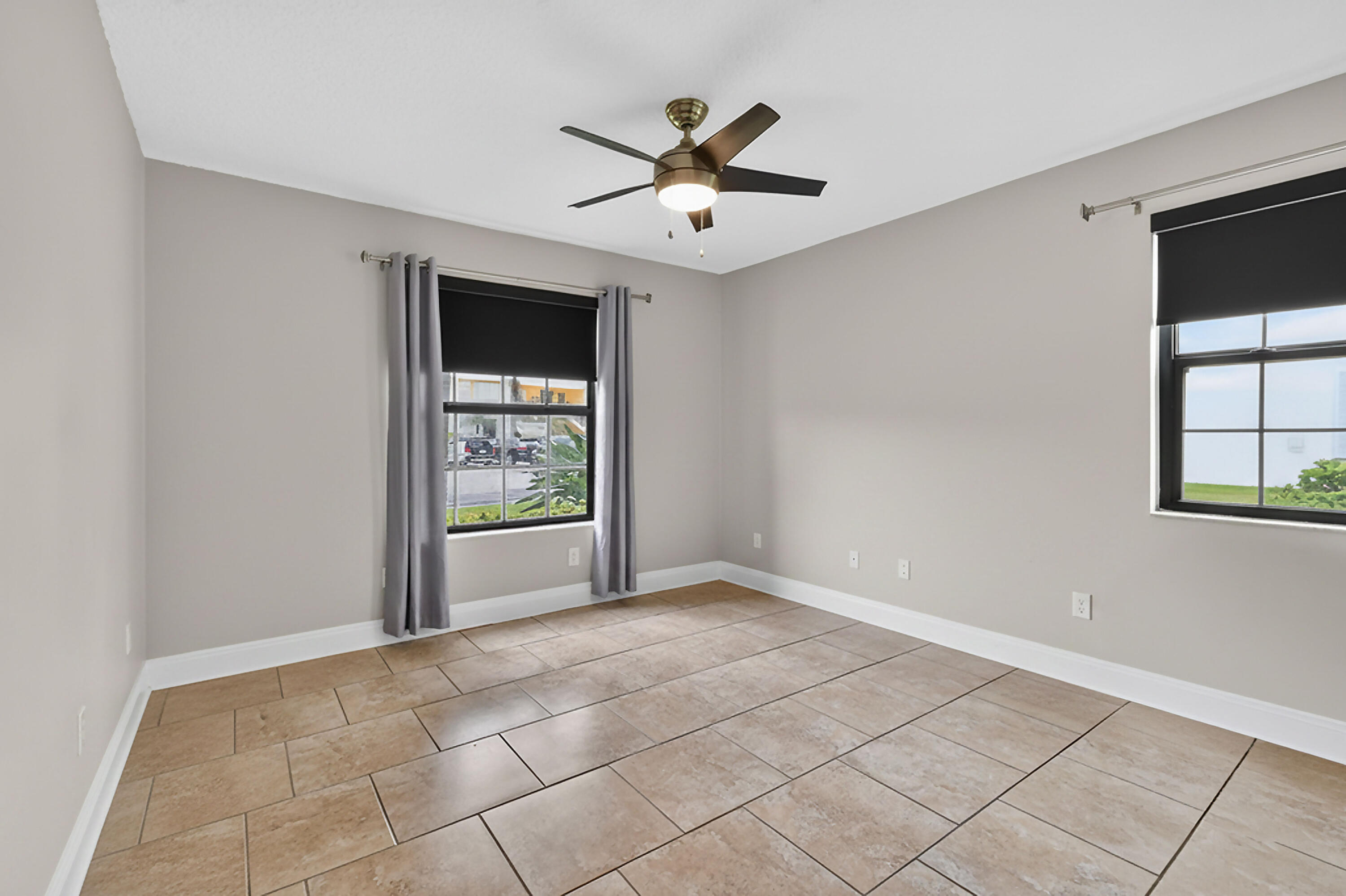 KEYSTONE CONDO - Residential