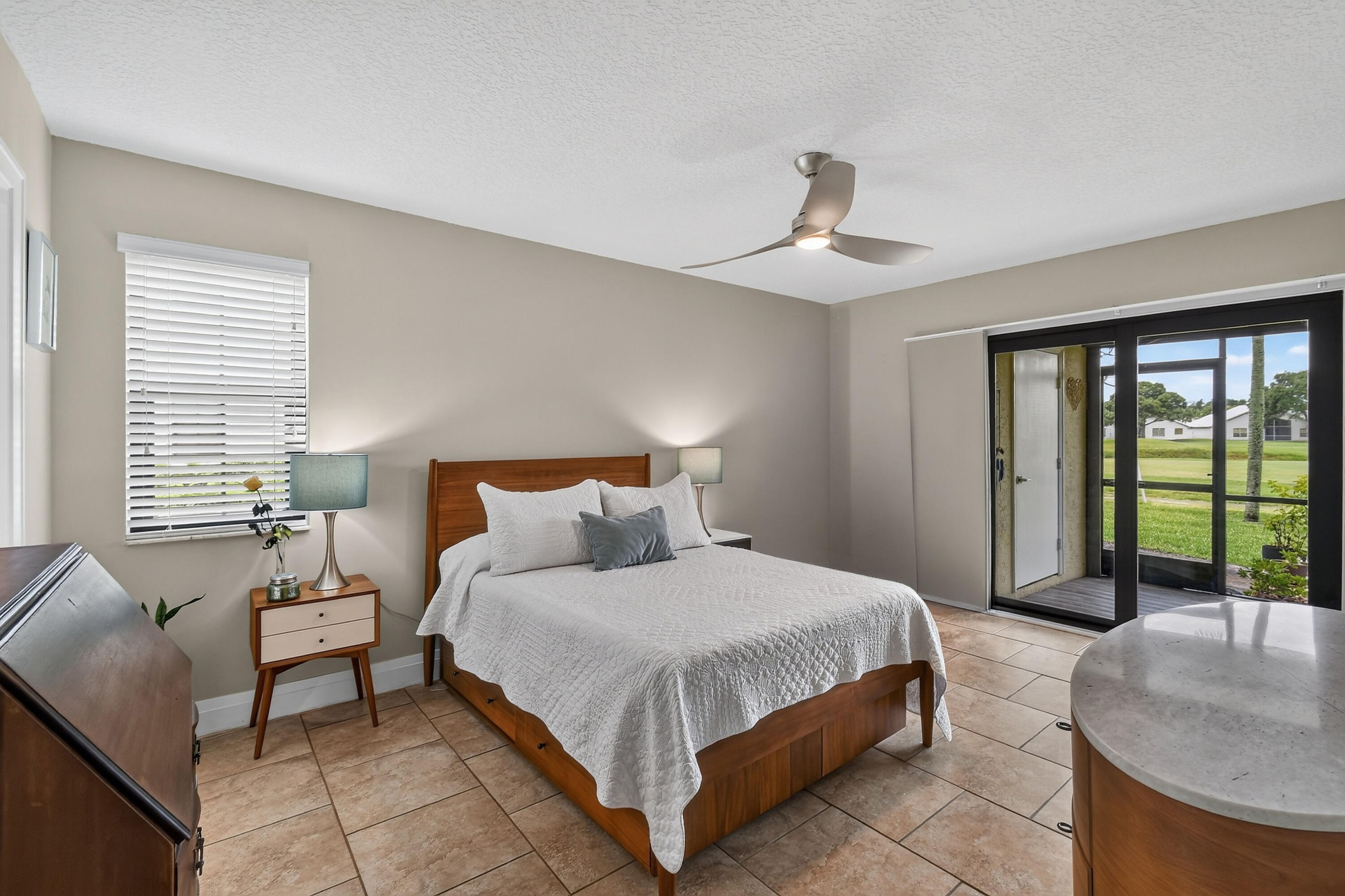 KEYSTONE CONDO - Residential