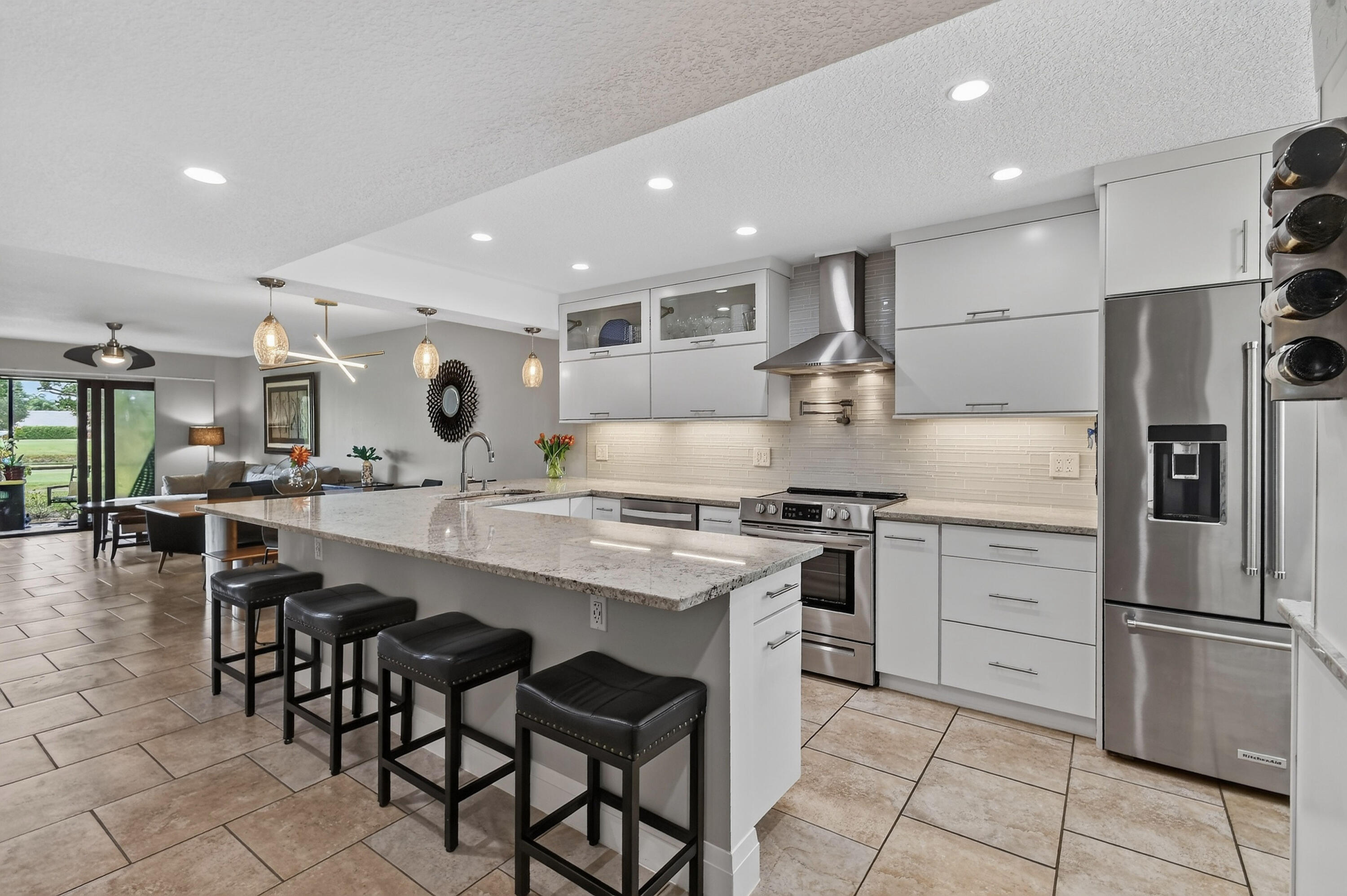 KEYSTONE CONDO - Residential