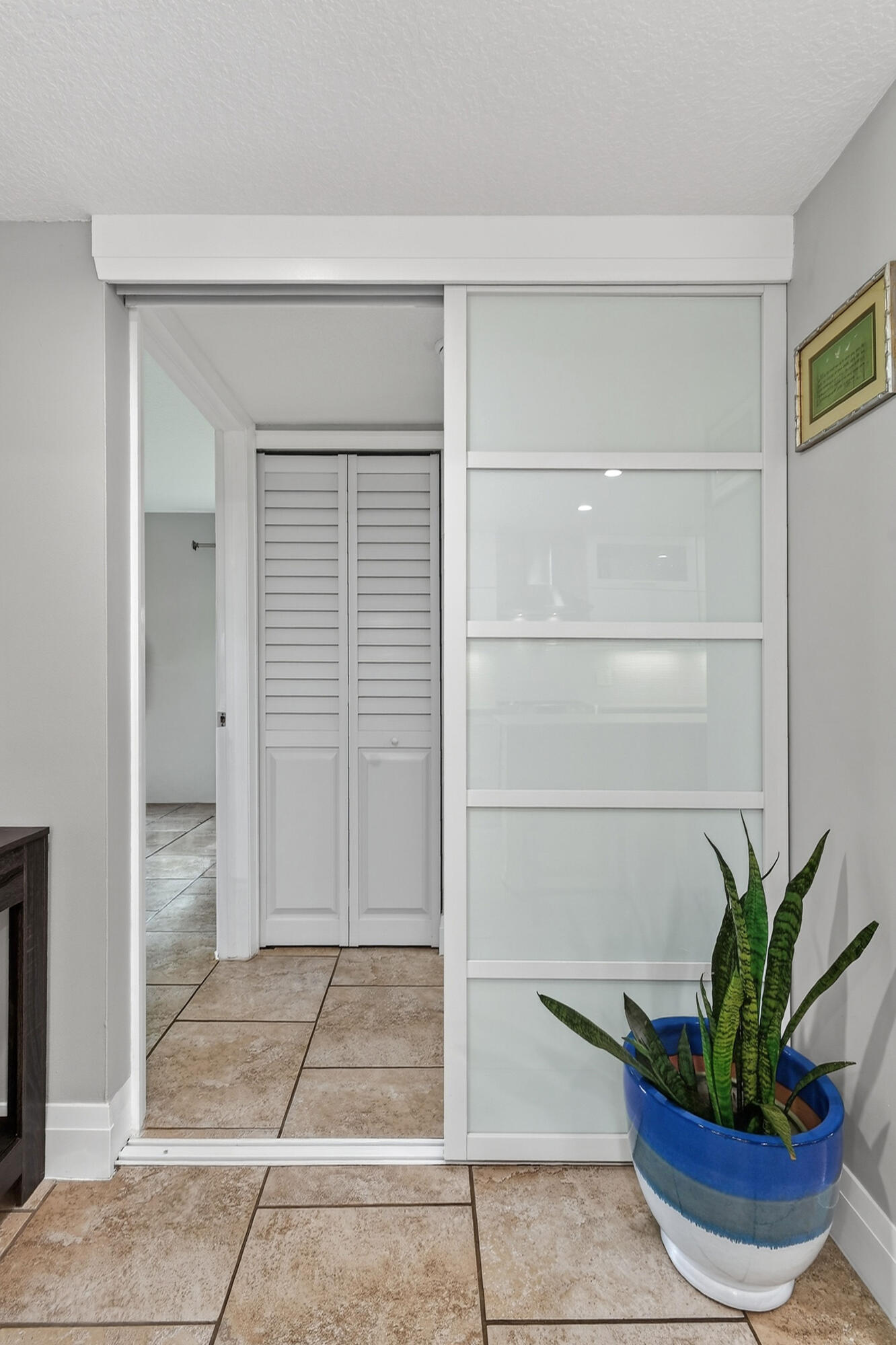 KEYSTONE CONDO - Residential