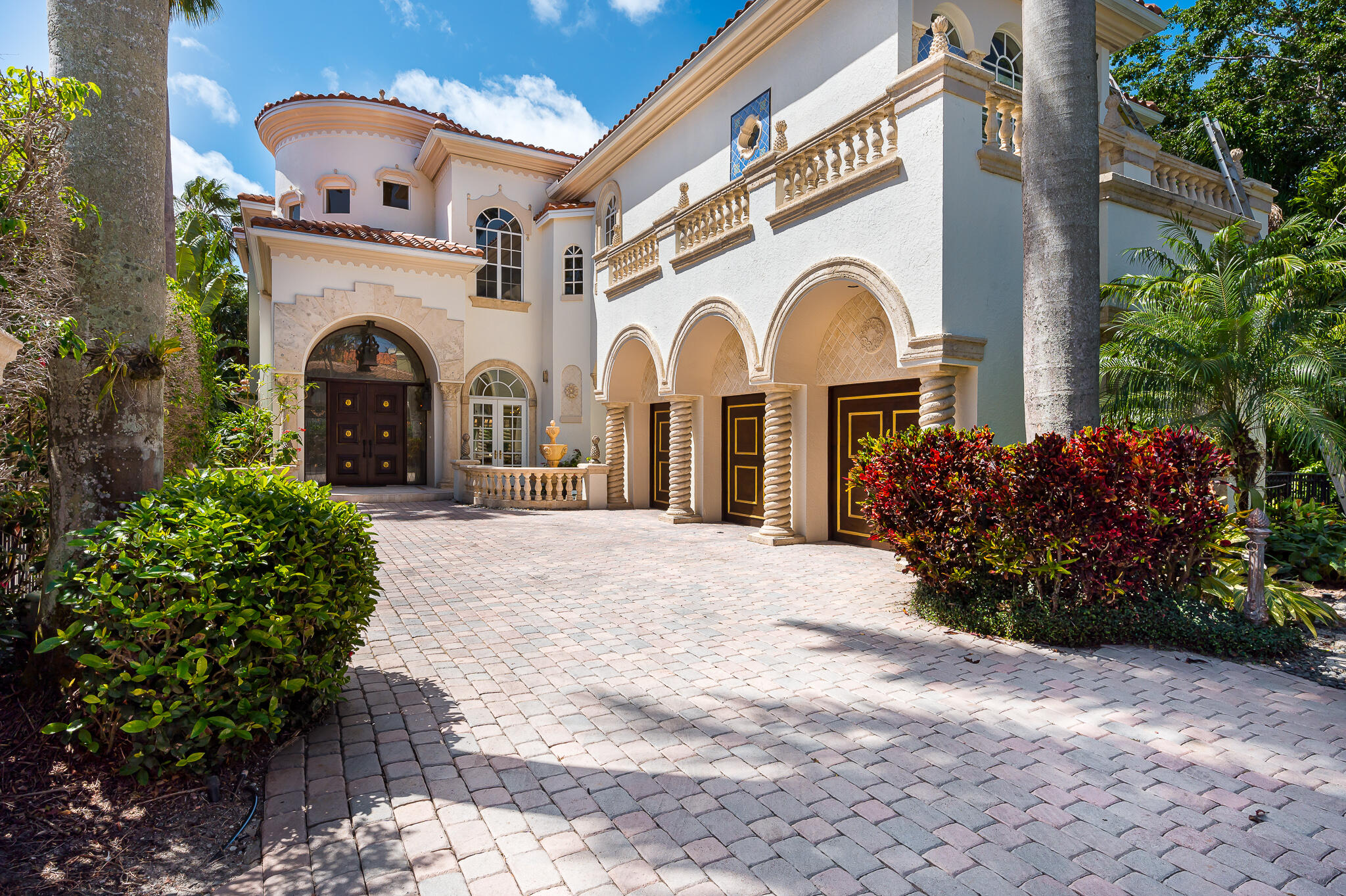 ADDISON ESTATES - Residential