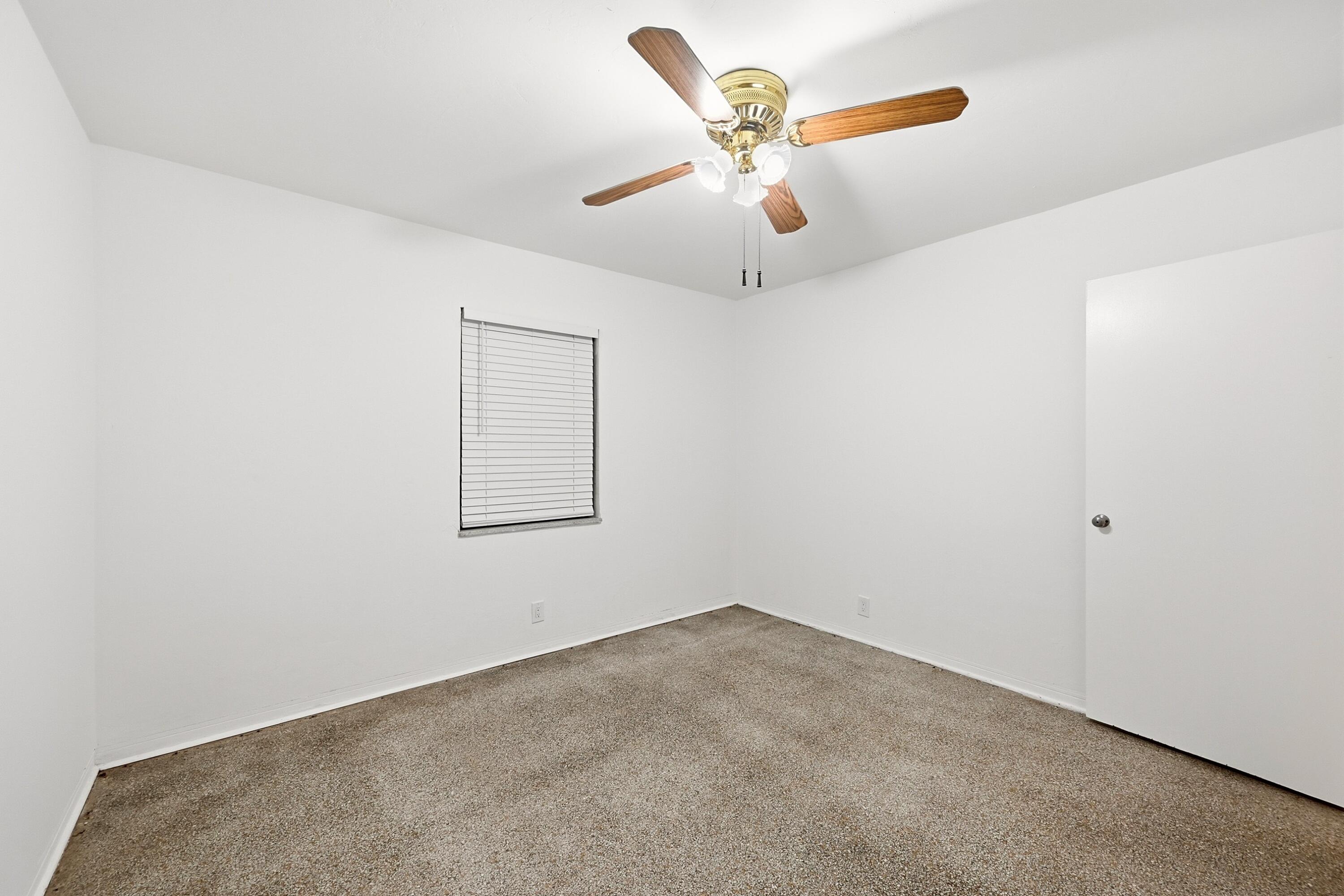 HOLLYWOOD PARK - Residential